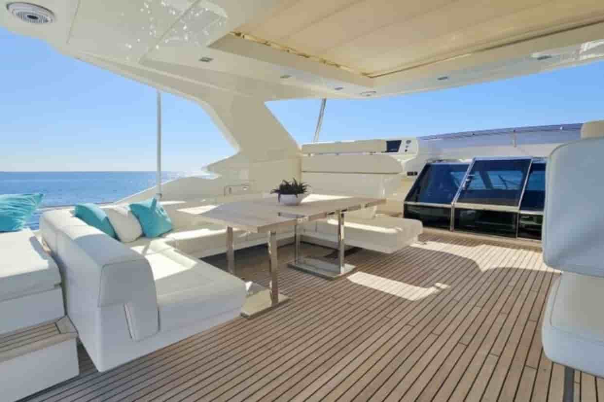 Custom Line 100 - View 18