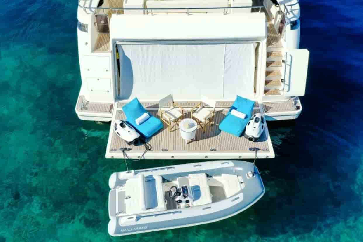 Custom Line 100 - View 8