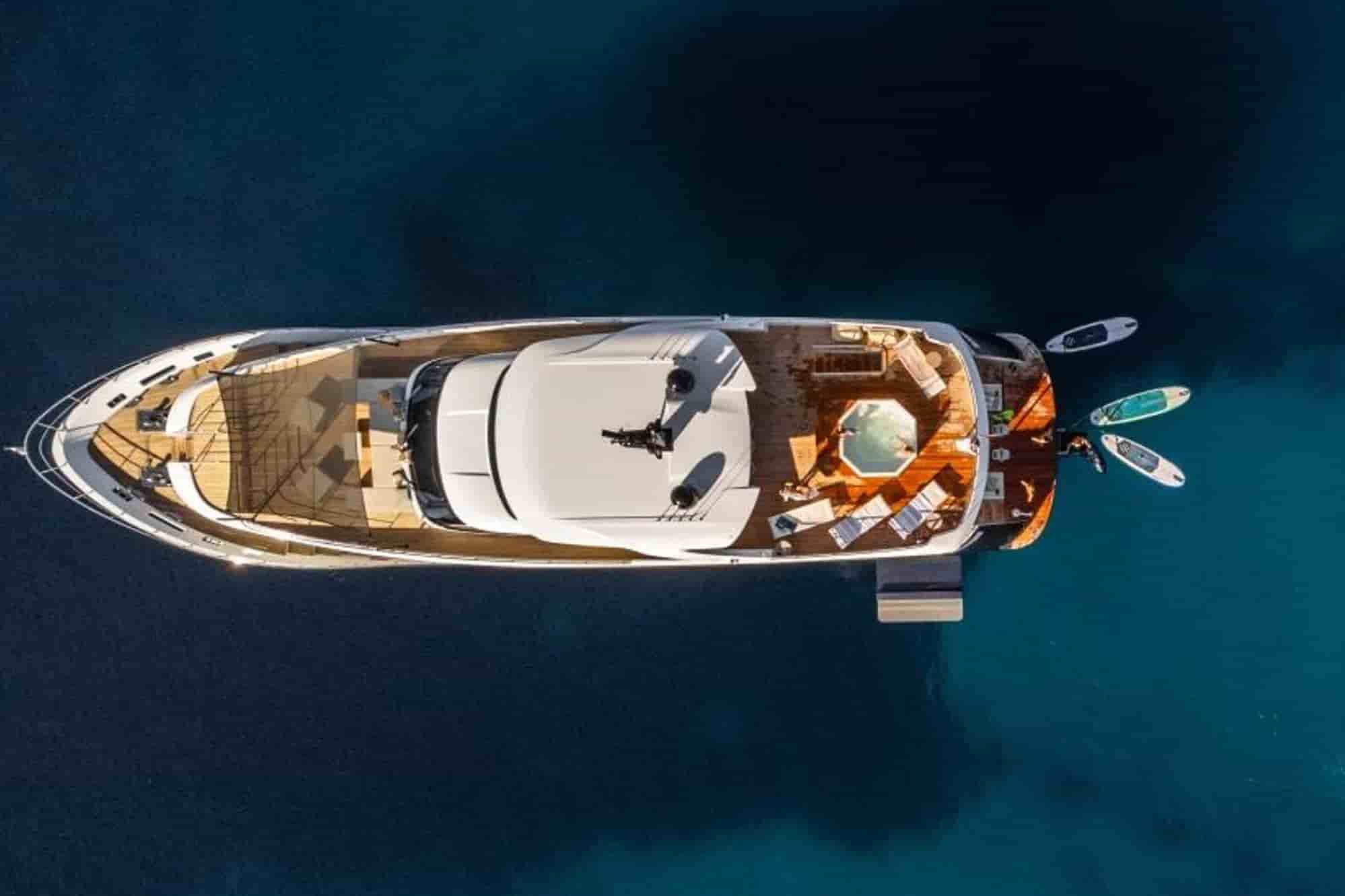 Maiora 30 Walkaround - View 4