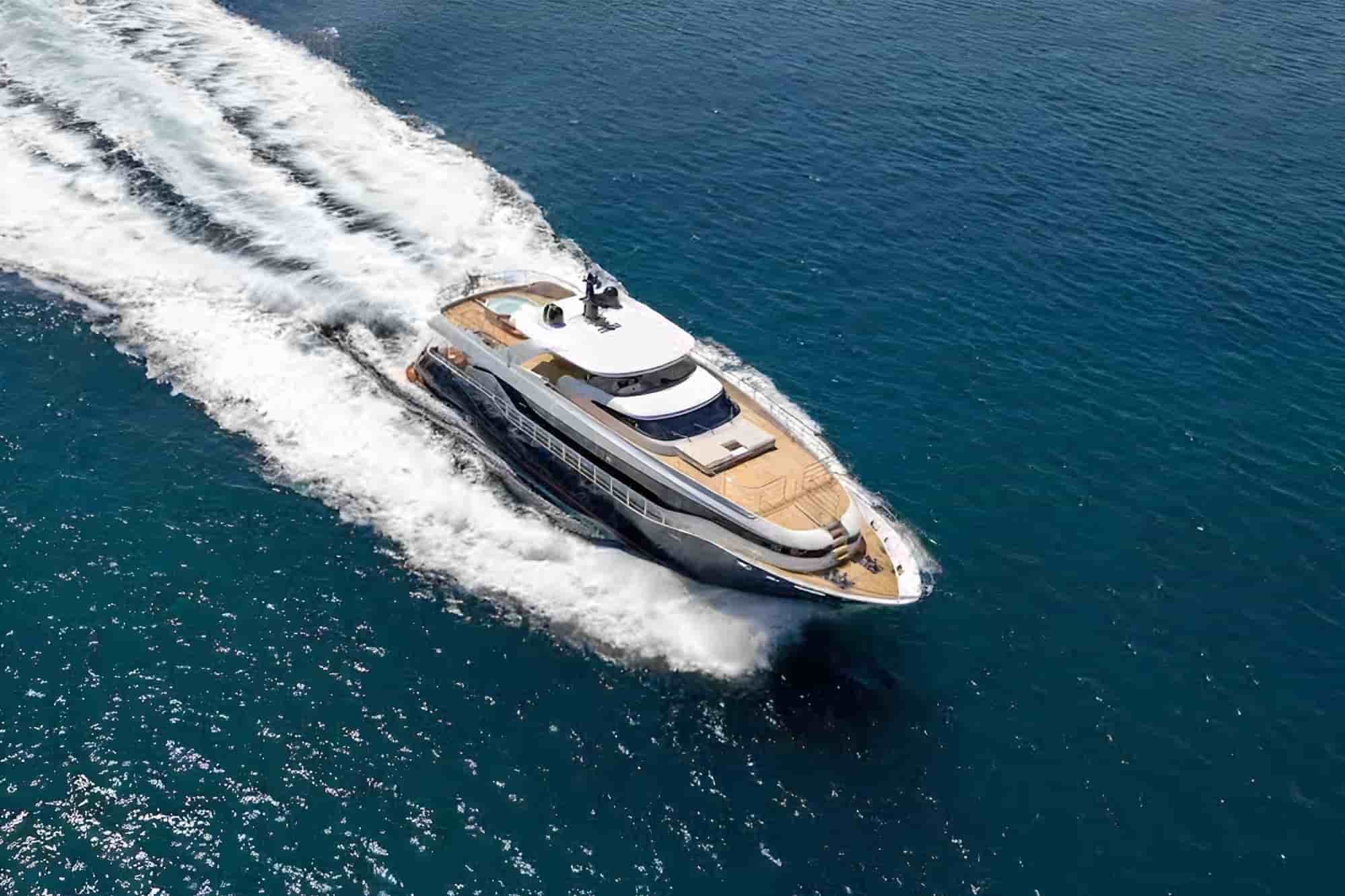 Maiora 30 Walkaround - View 9