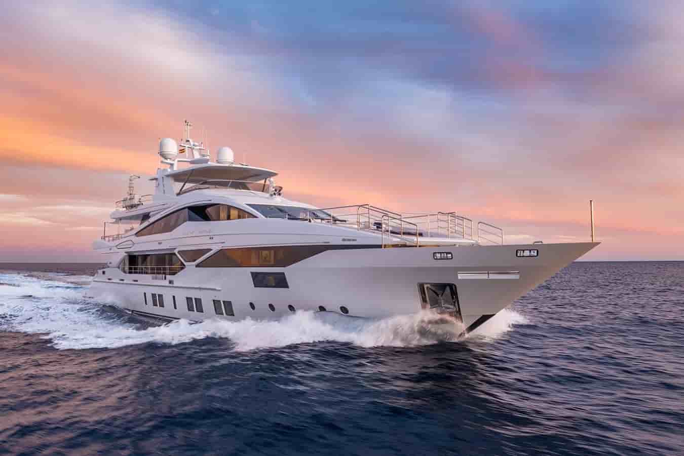 Benetti Fast 140 - View 4