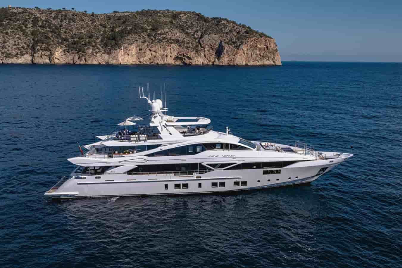 Benetti Fast 140 - View 5