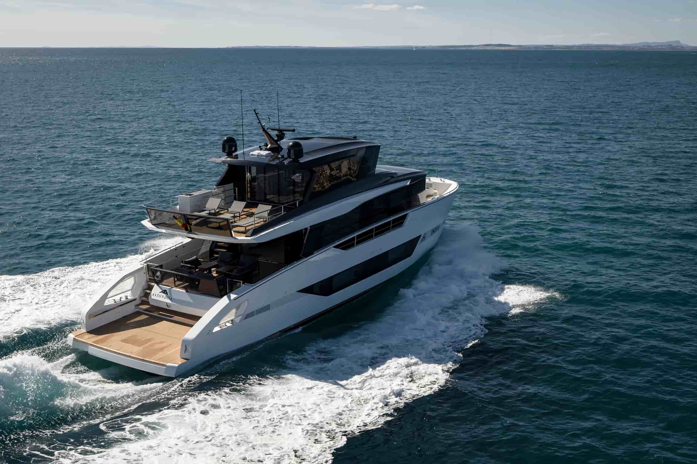 Astondoa AX8 - View 11