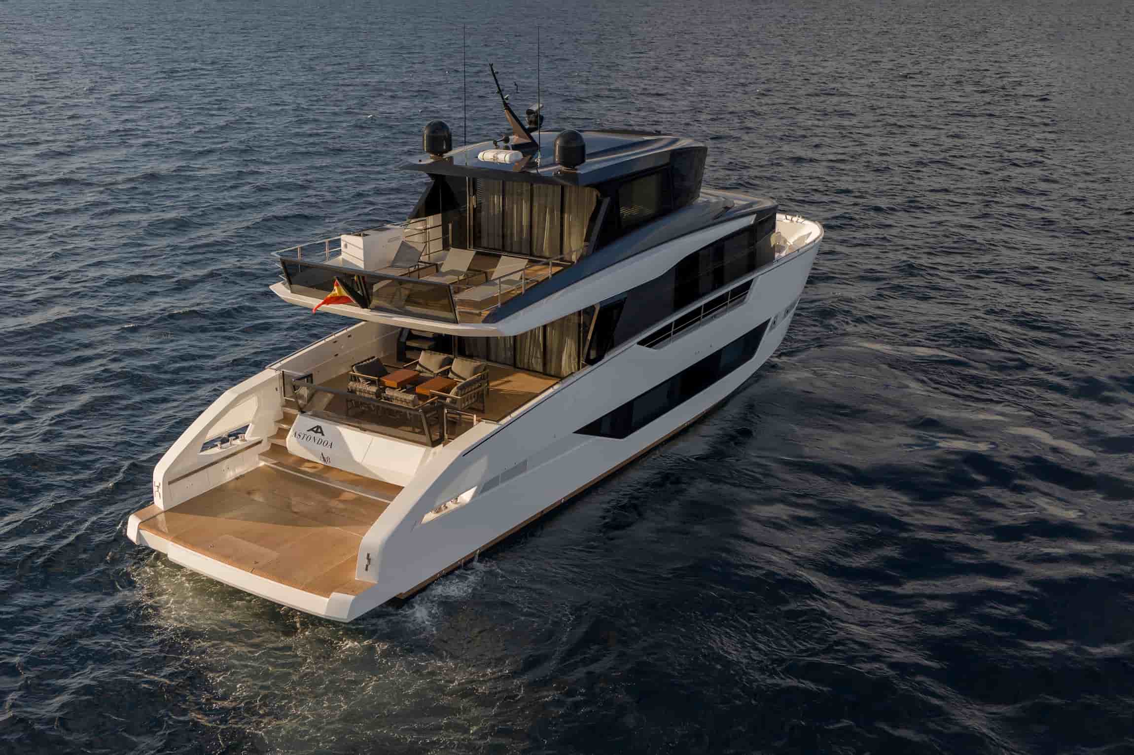 Astondoa AX8 - View 12