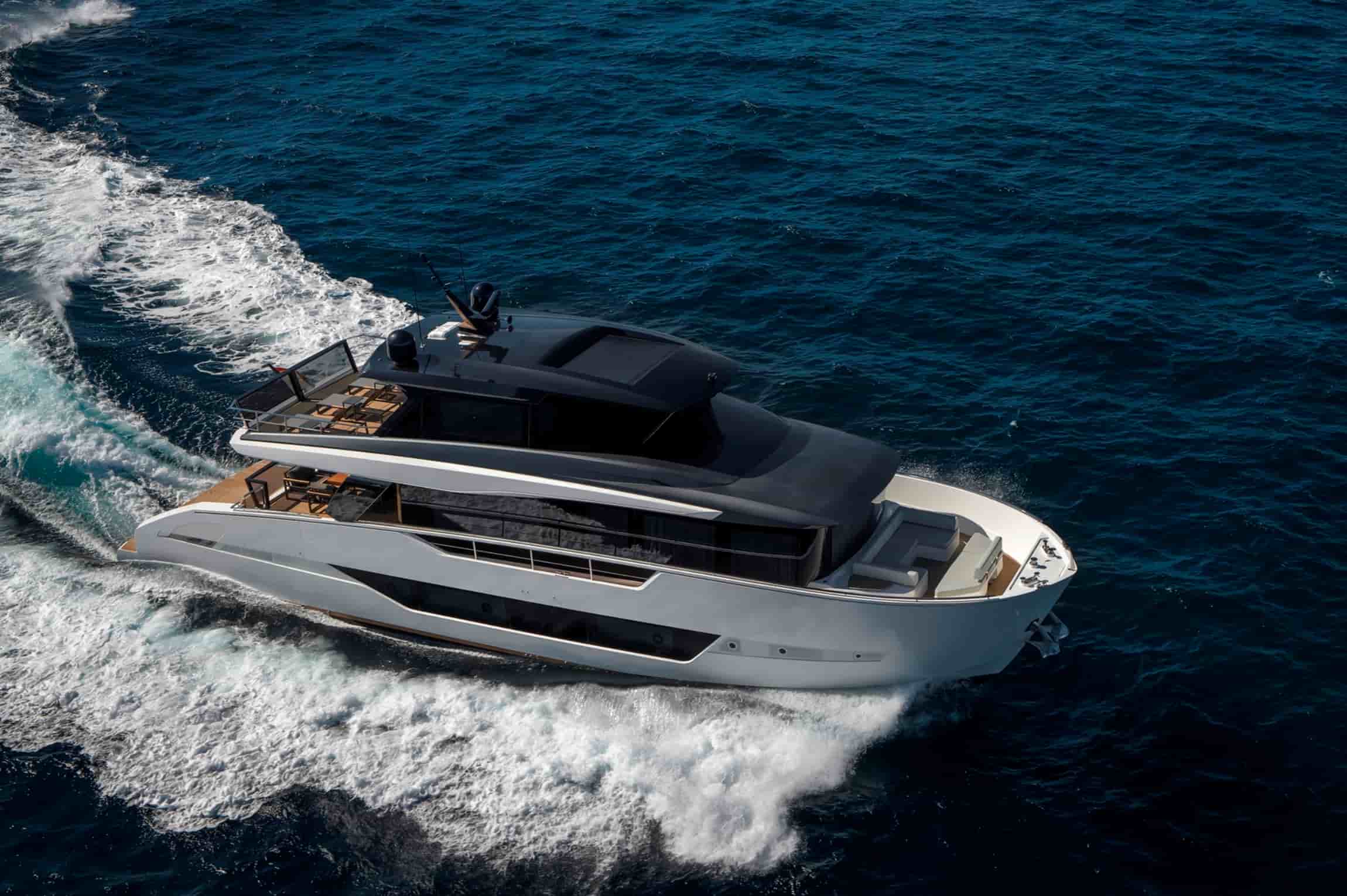 Astondoa AX8 - View 3