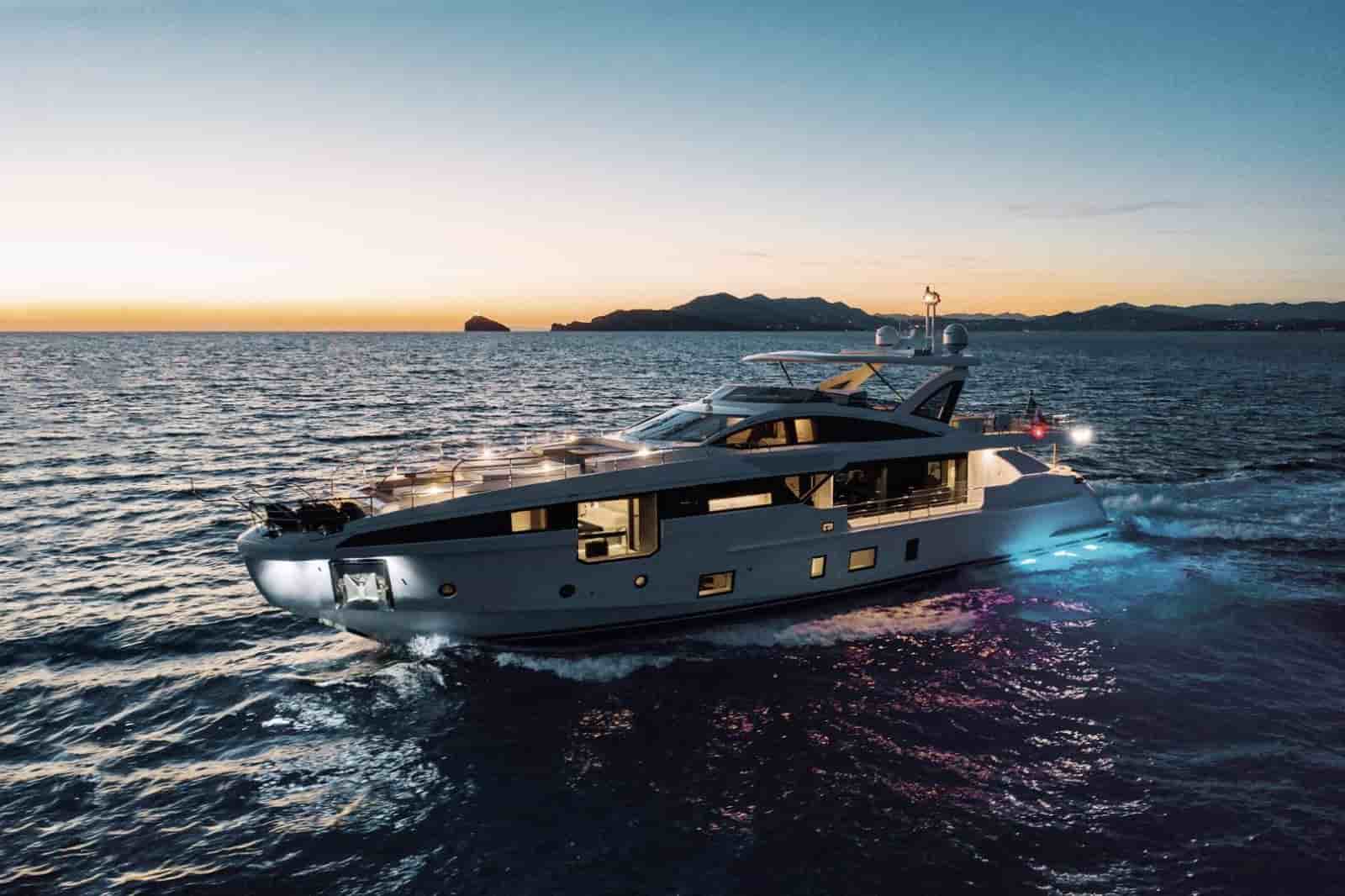 Azimut Grande 32M - View 11