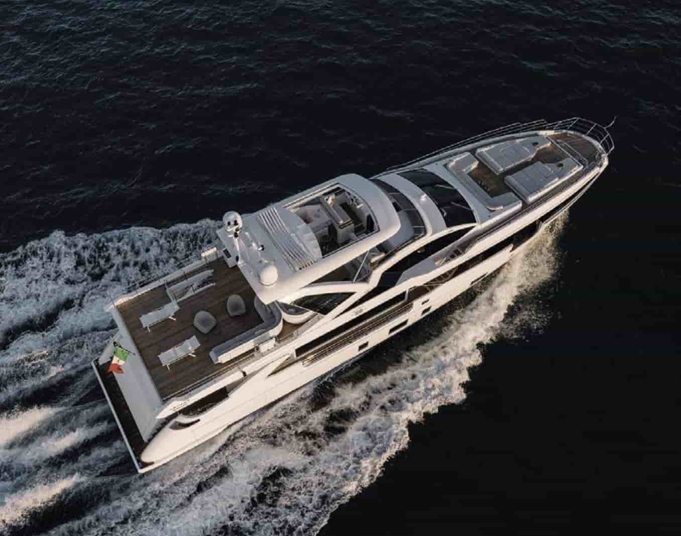 Azimut Grande 32M - View 3