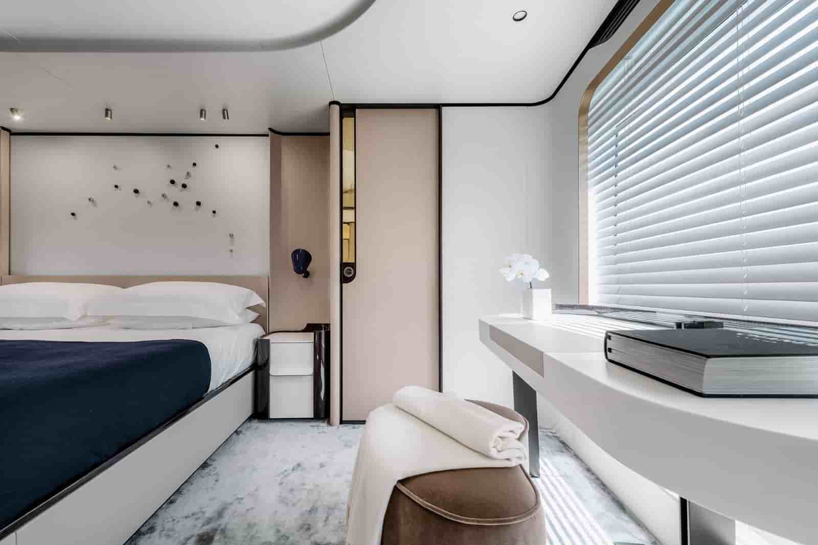 Azimut Grande 32M - View 32