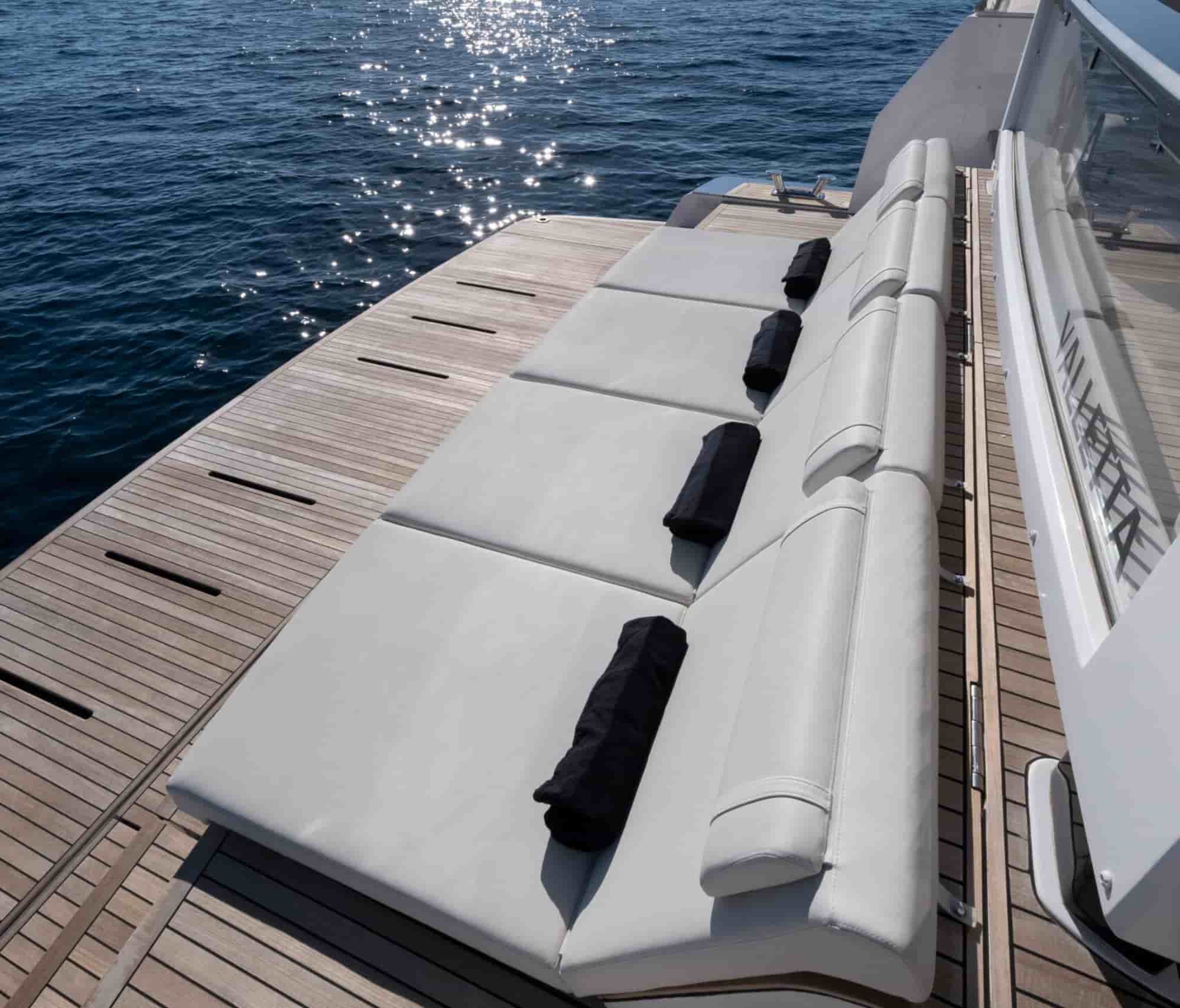 Ferretti 1000 - View 15