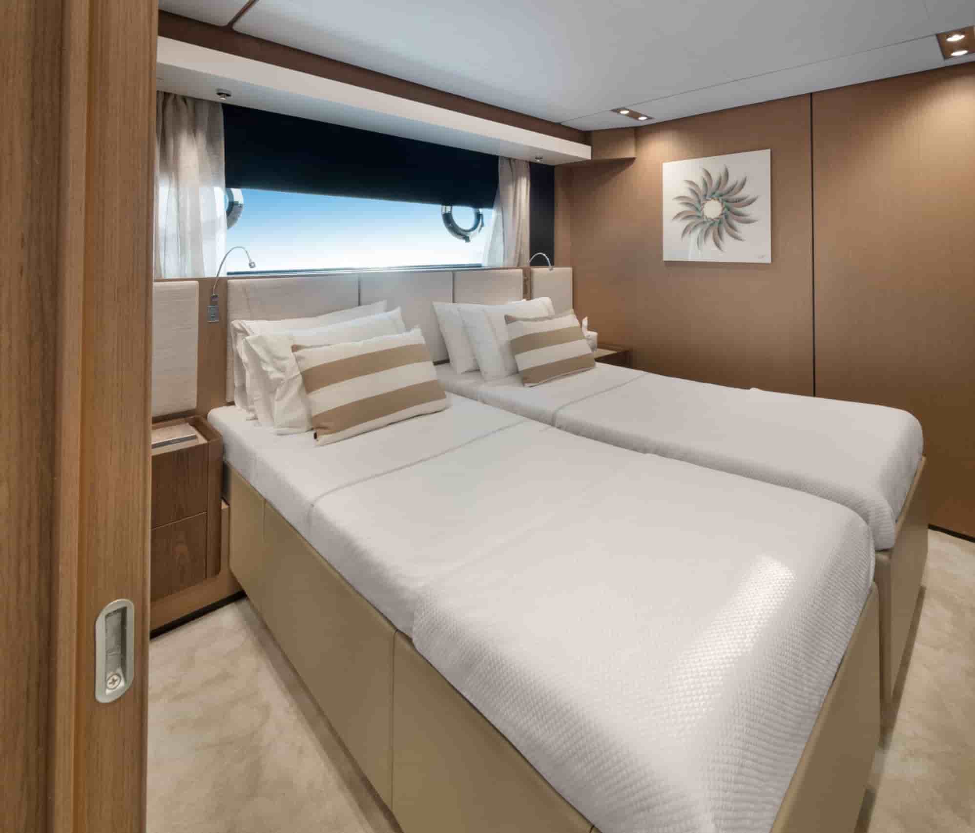 Ferretti 1000 - View 38