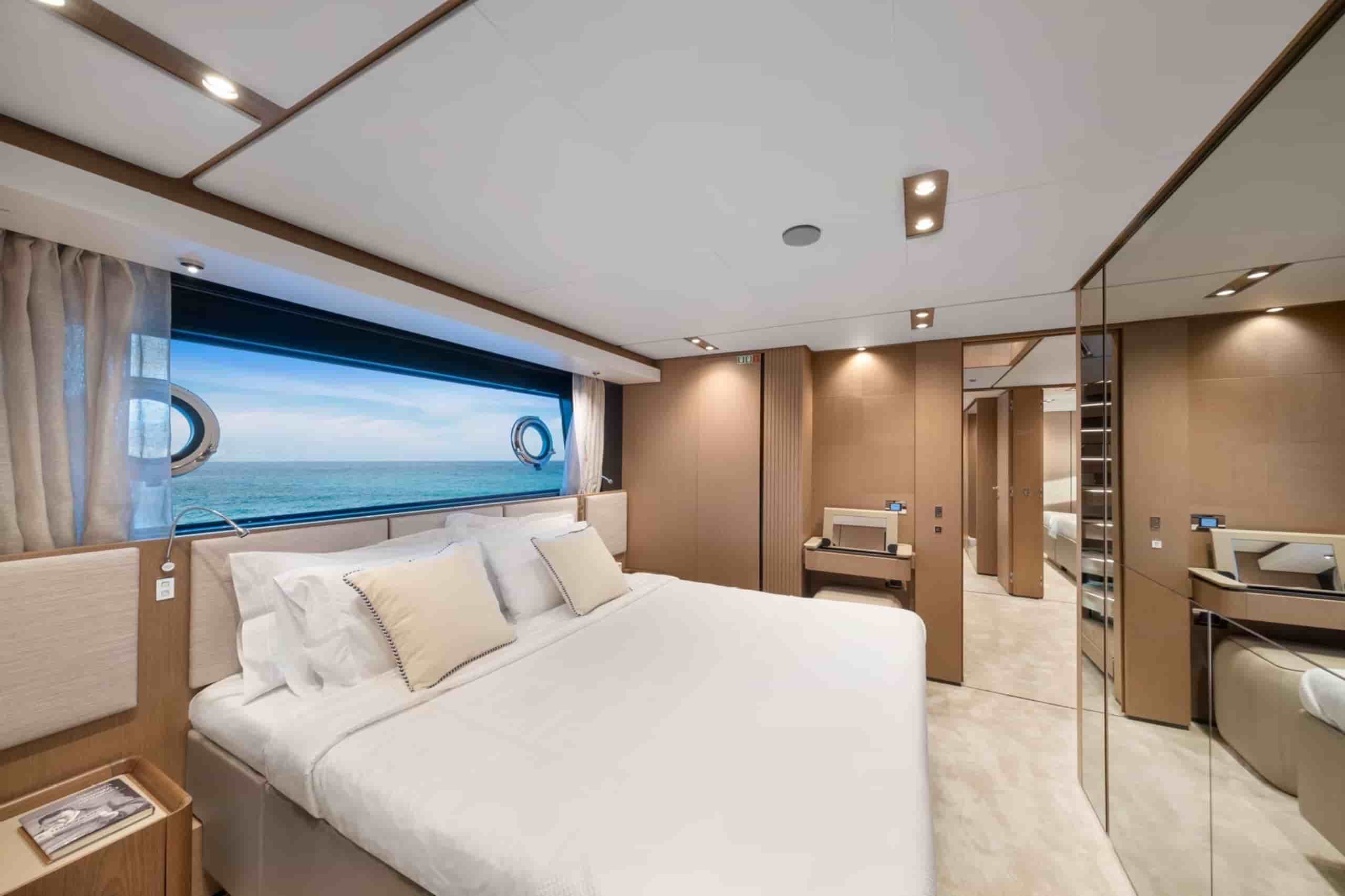 Ferretti 1000 - View 45