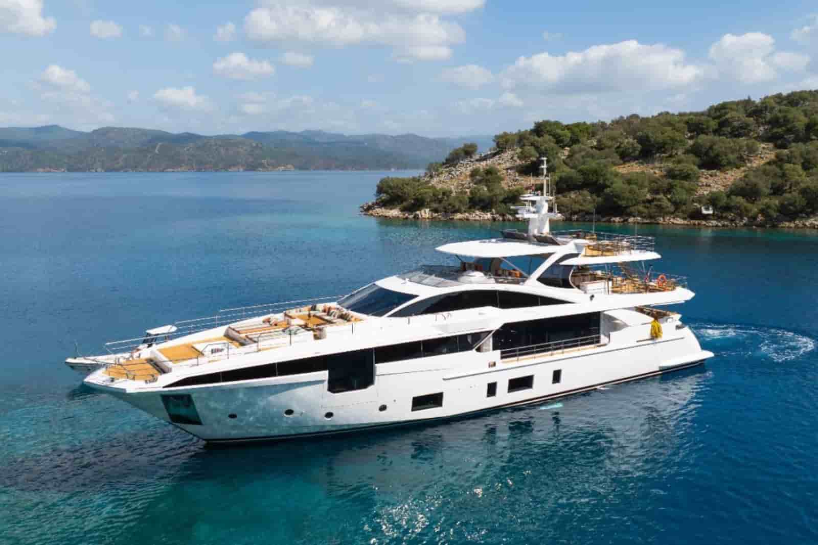 Azimut Grande 35 Metri - View 14