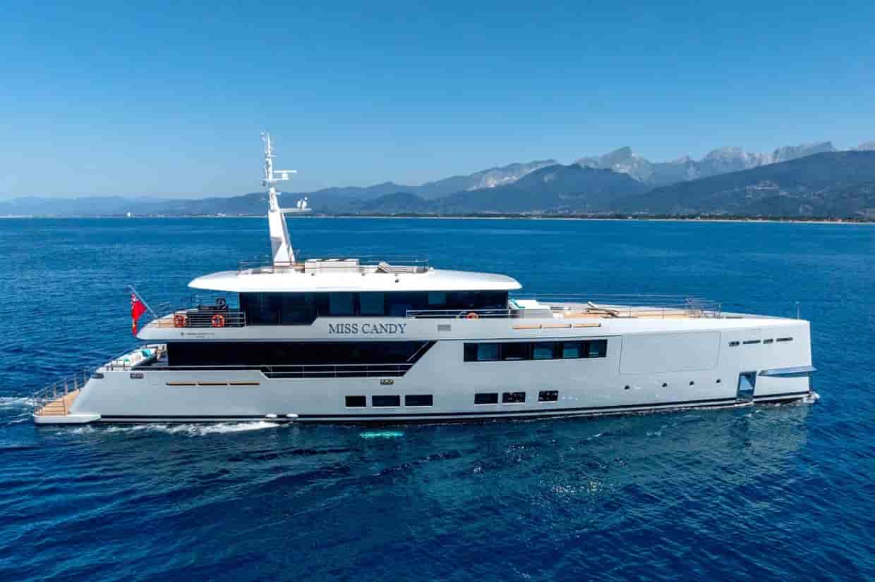 Versilcraft 138 - View 1