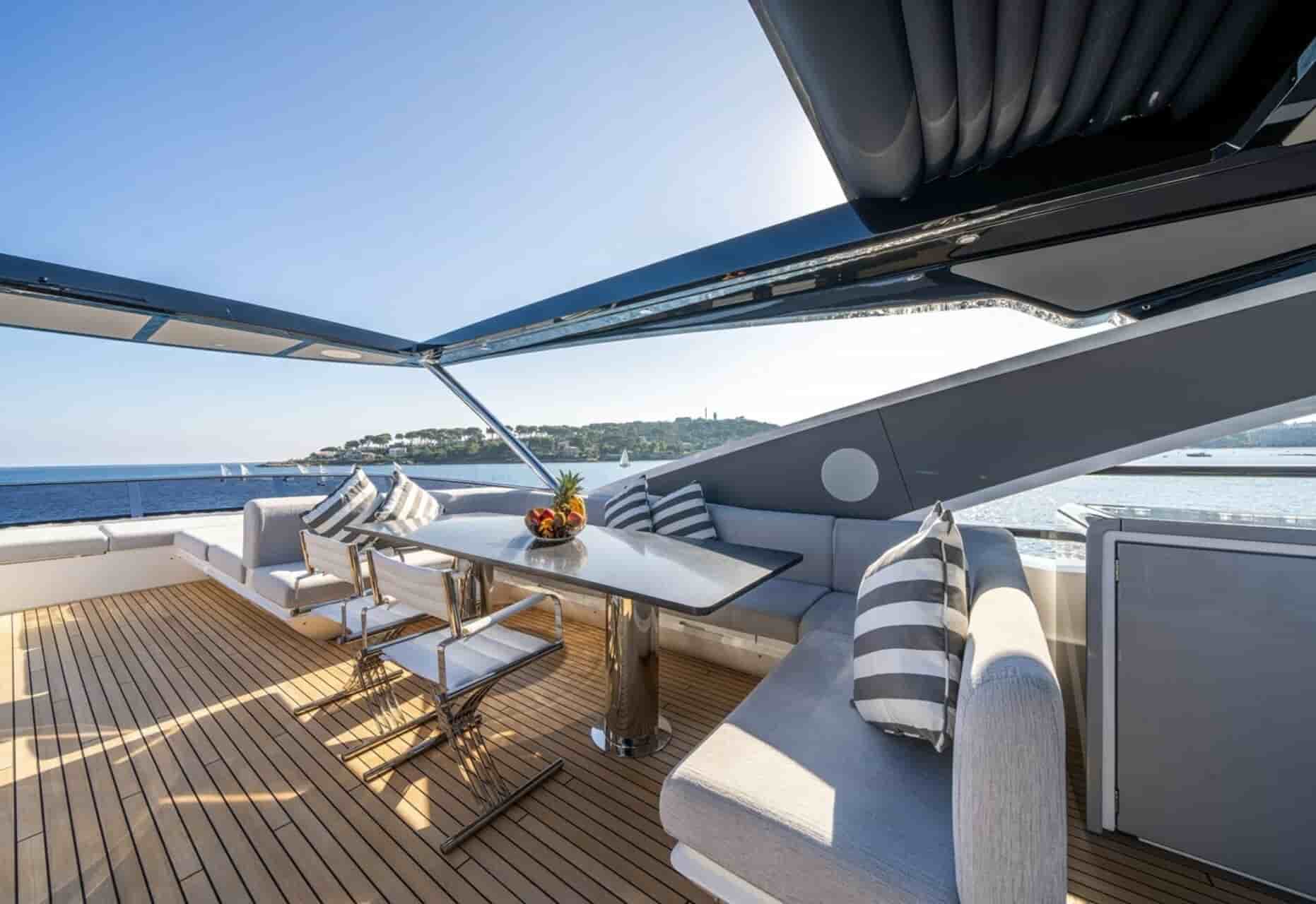 Sunseeker 90 Ocean - View 42