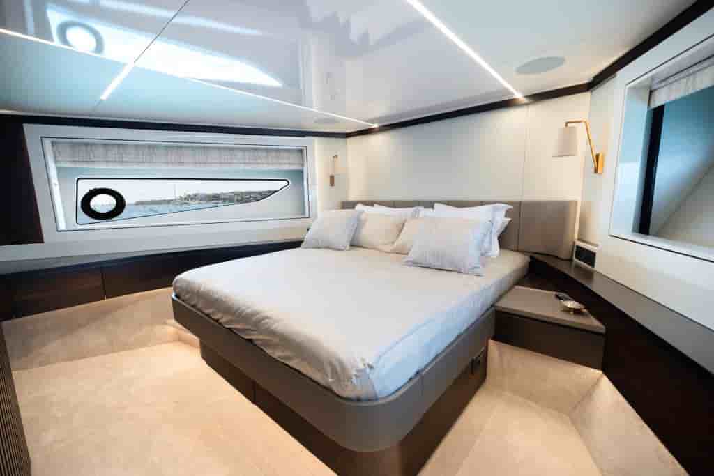 Sunseeker 90 Ocean - View 77