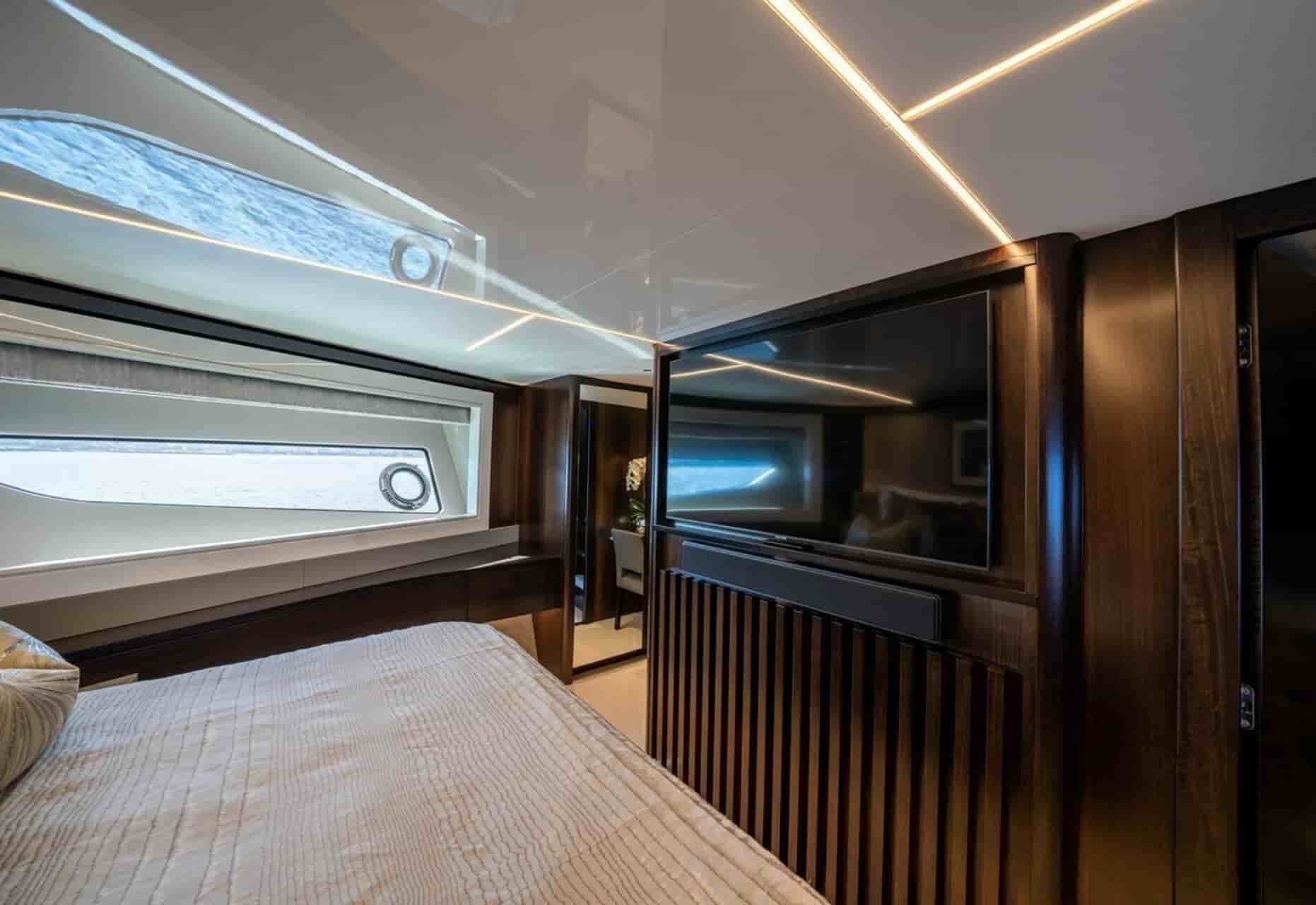 Sunseeker 90 Ocean - View 82