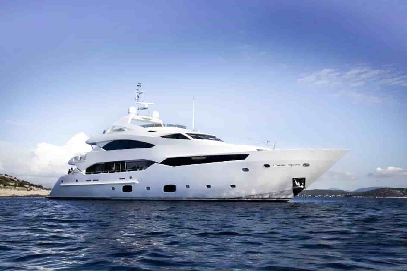 Sunseeker 131 Yacht - View 3