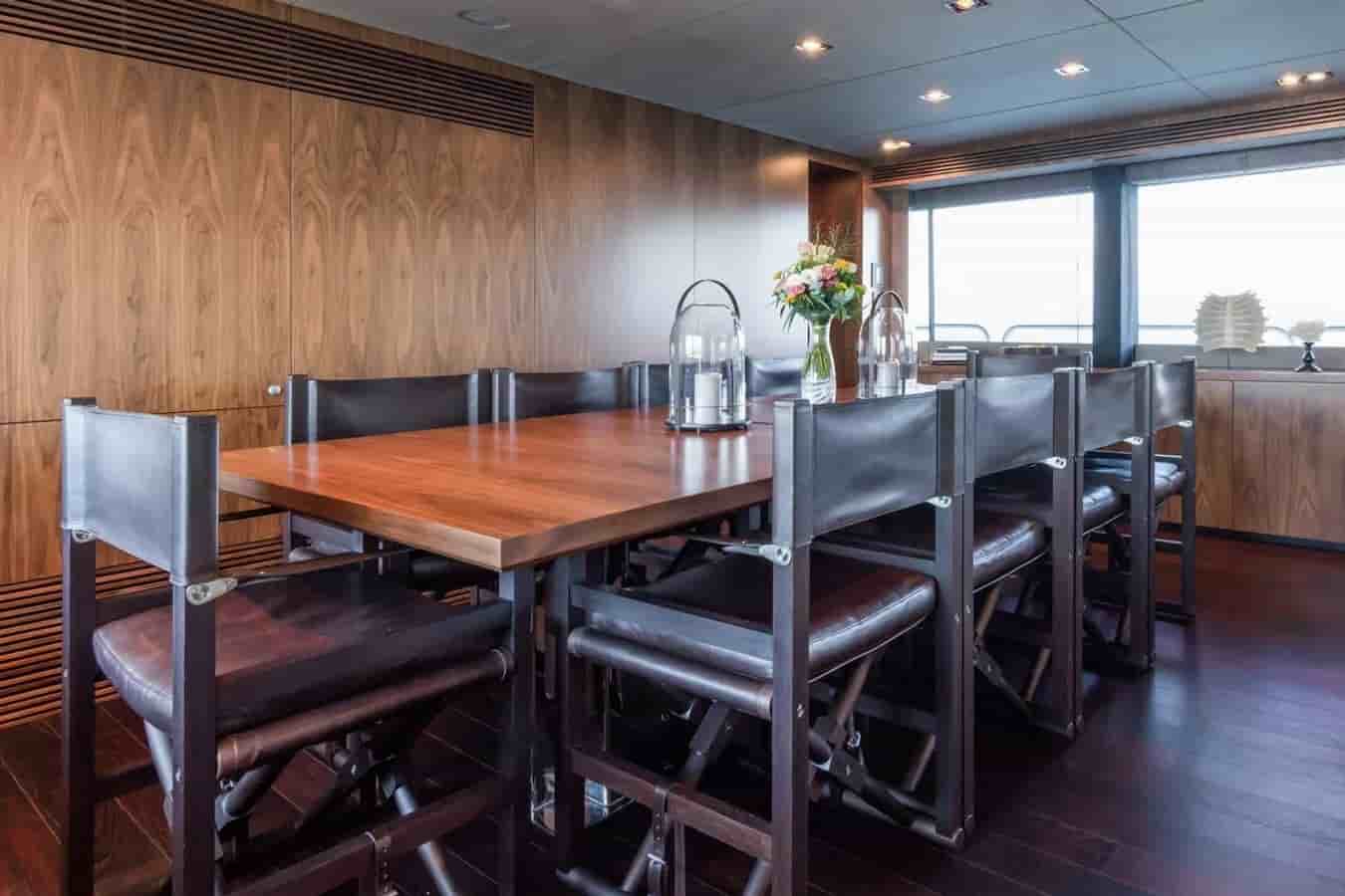 Sunseeker 131 Yacht - View 40