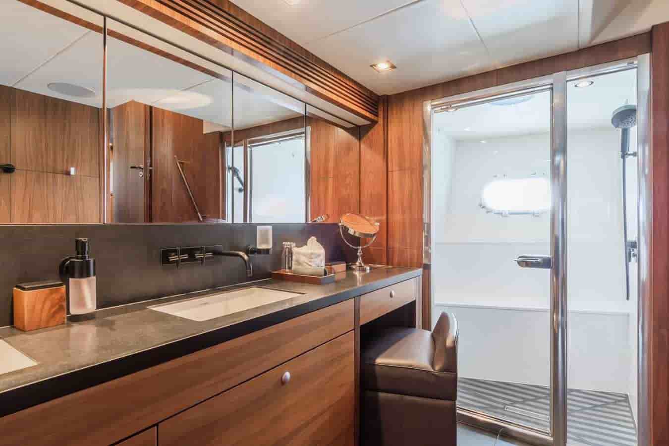 Sunseeker 131 Yacht - View 48