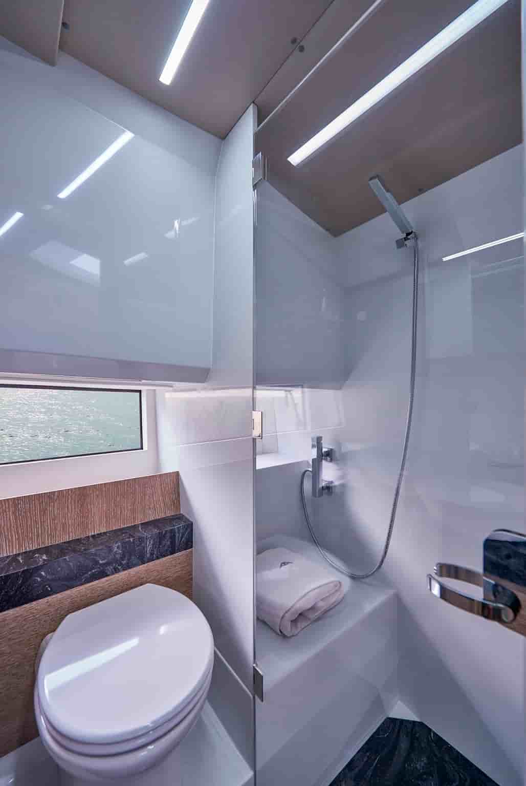 Astondoa 377 Coupe - View 24