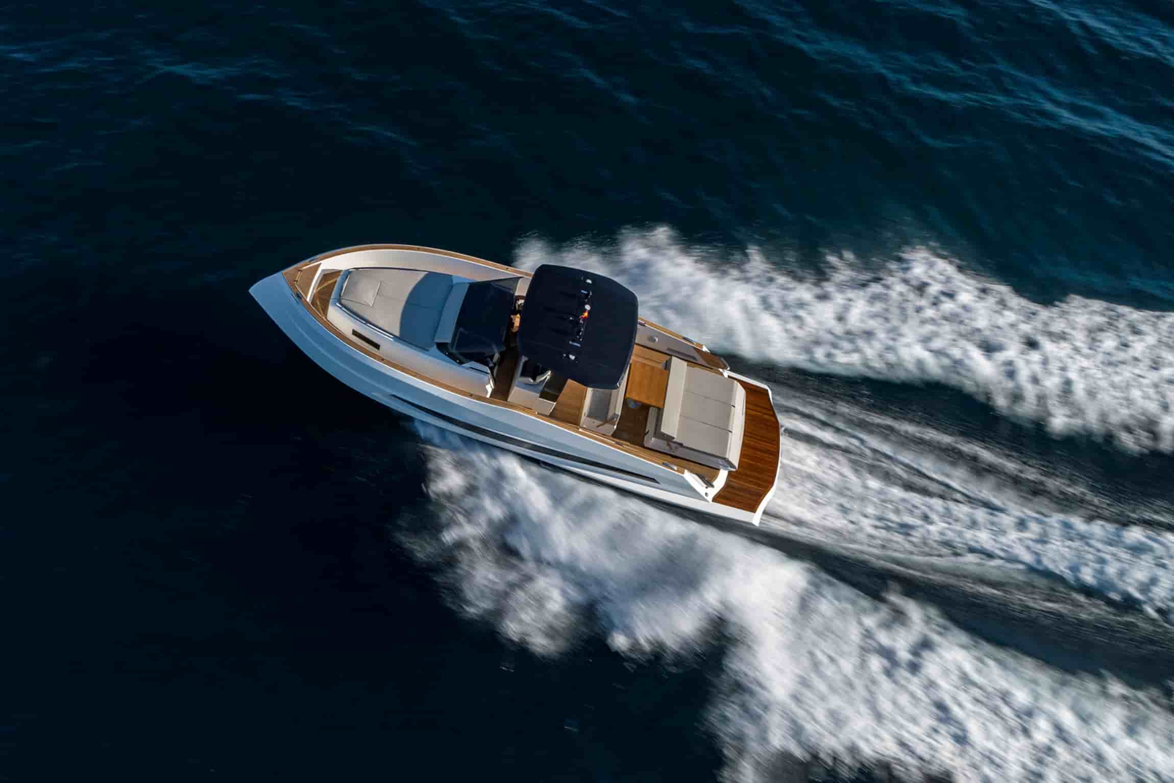 Astondoa 377 Coupe - View 9