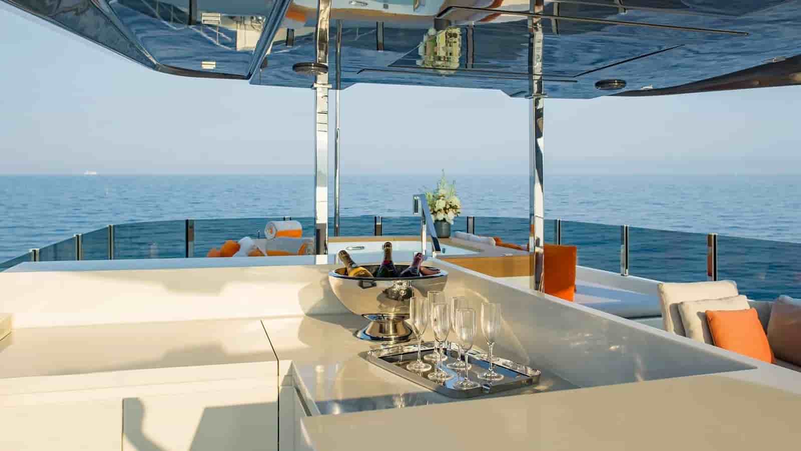 Ferretti Custom Line Navetta 33 - View 20