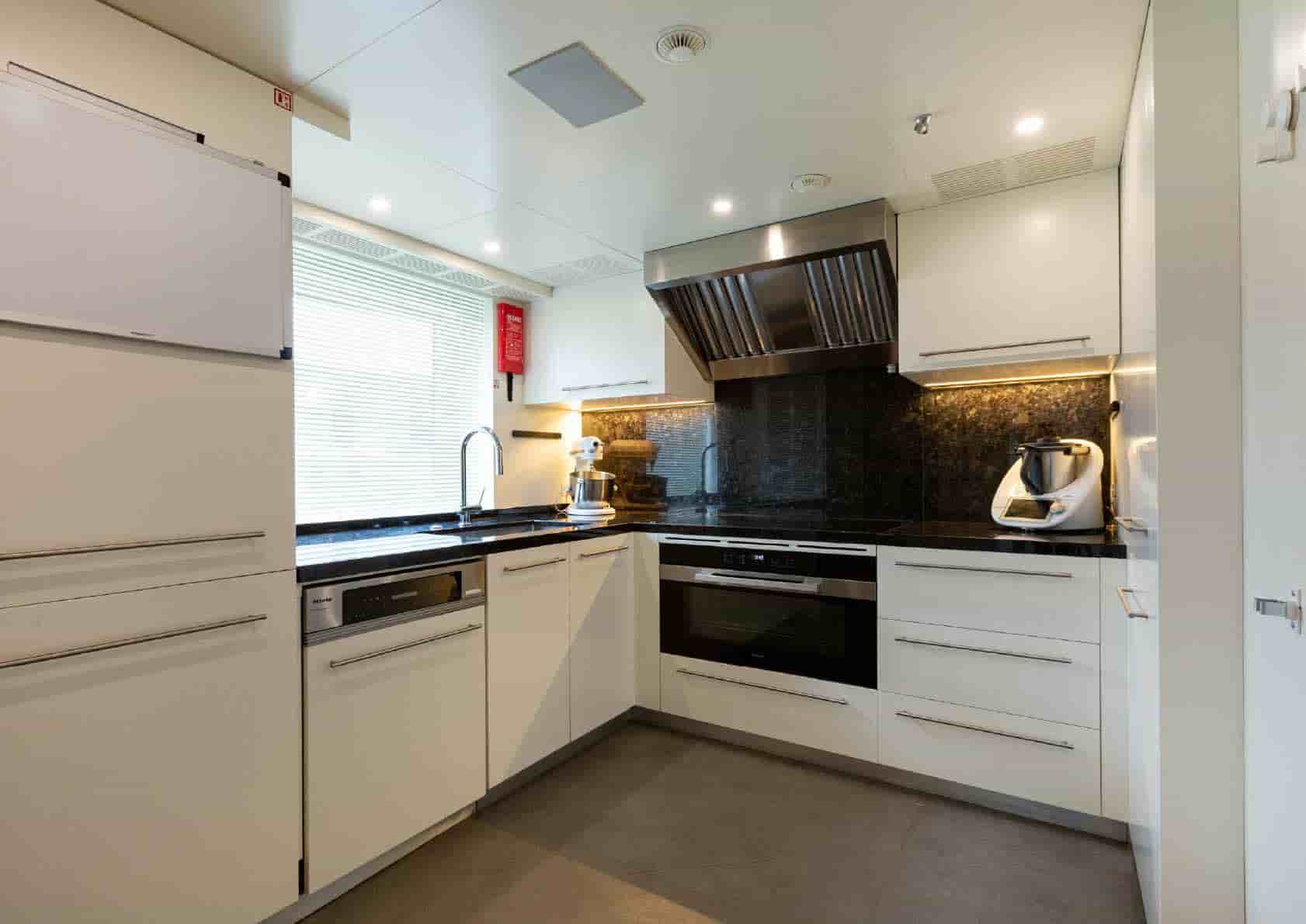 Benetti Motopanfilo 37M - View 21