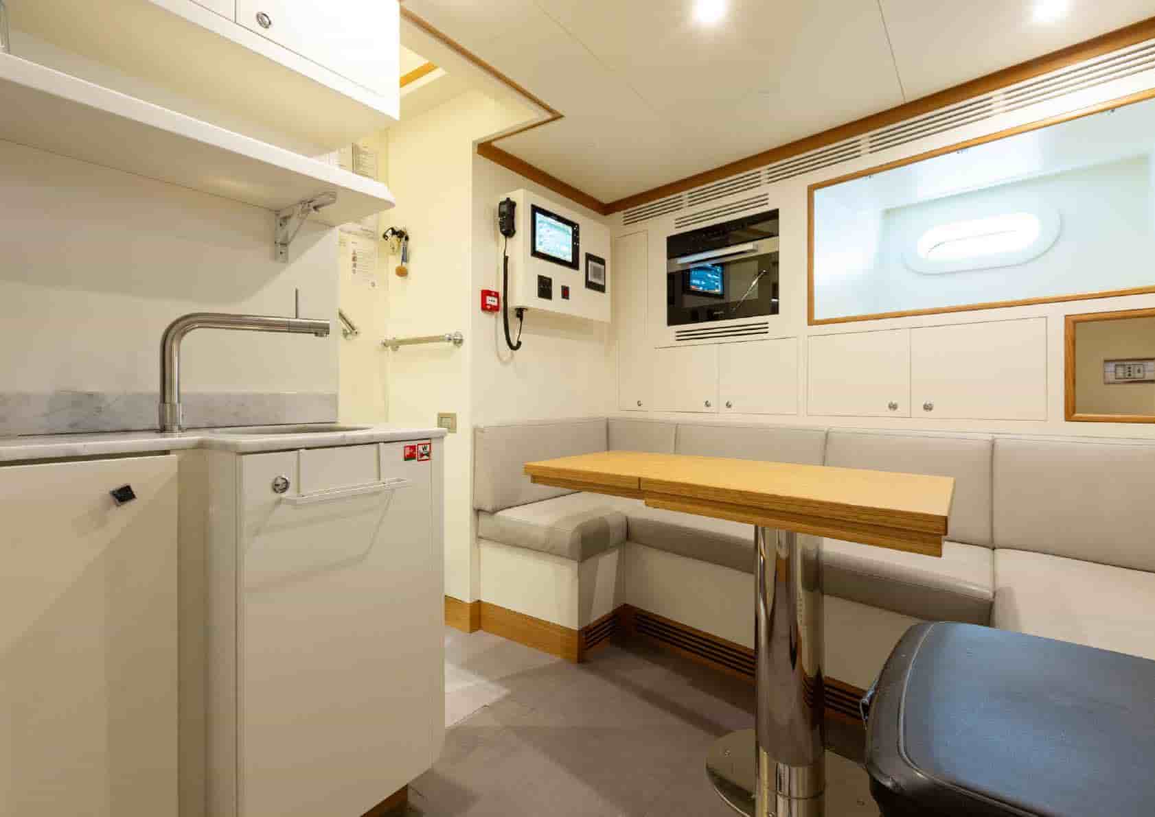 Benetti Motopanfilo 37M - View 33