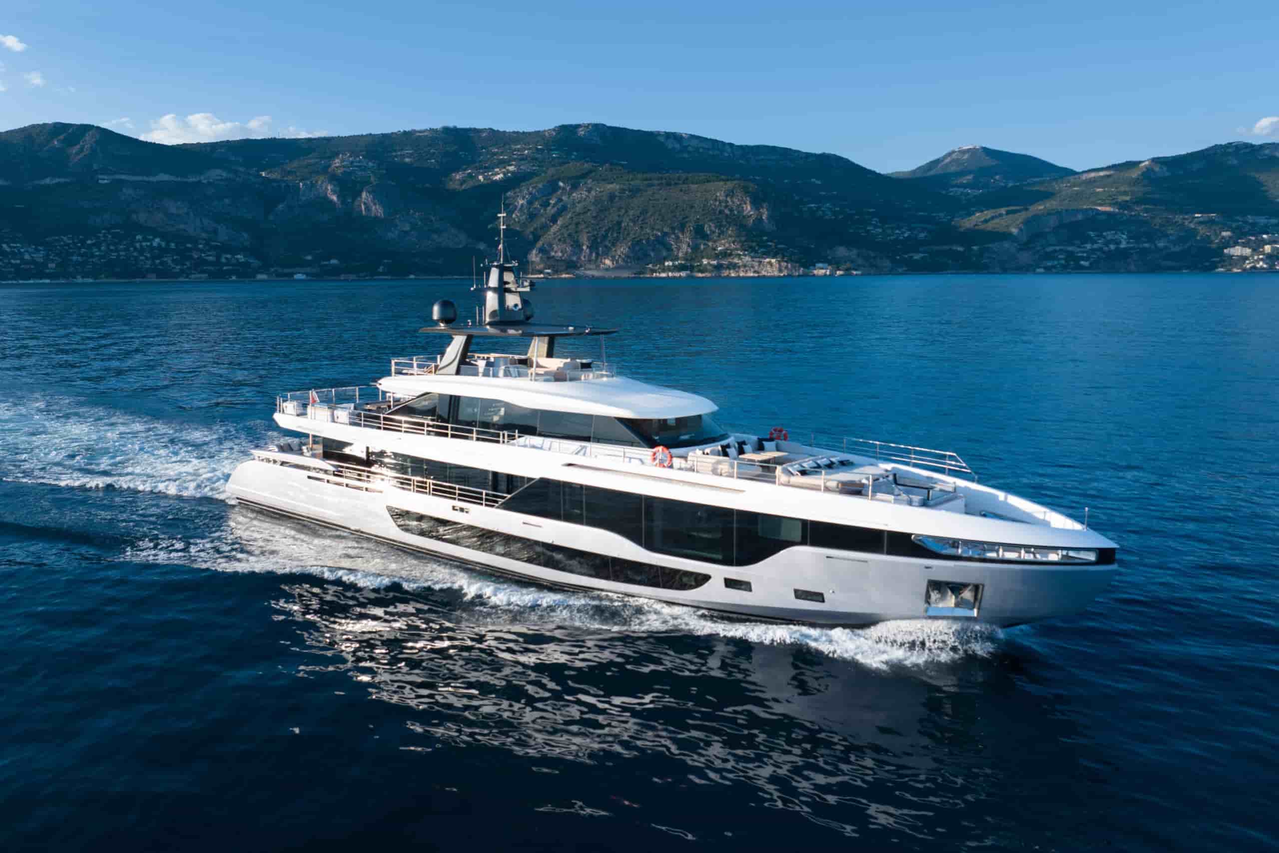 Azimut Grande 36 Metri - View 3