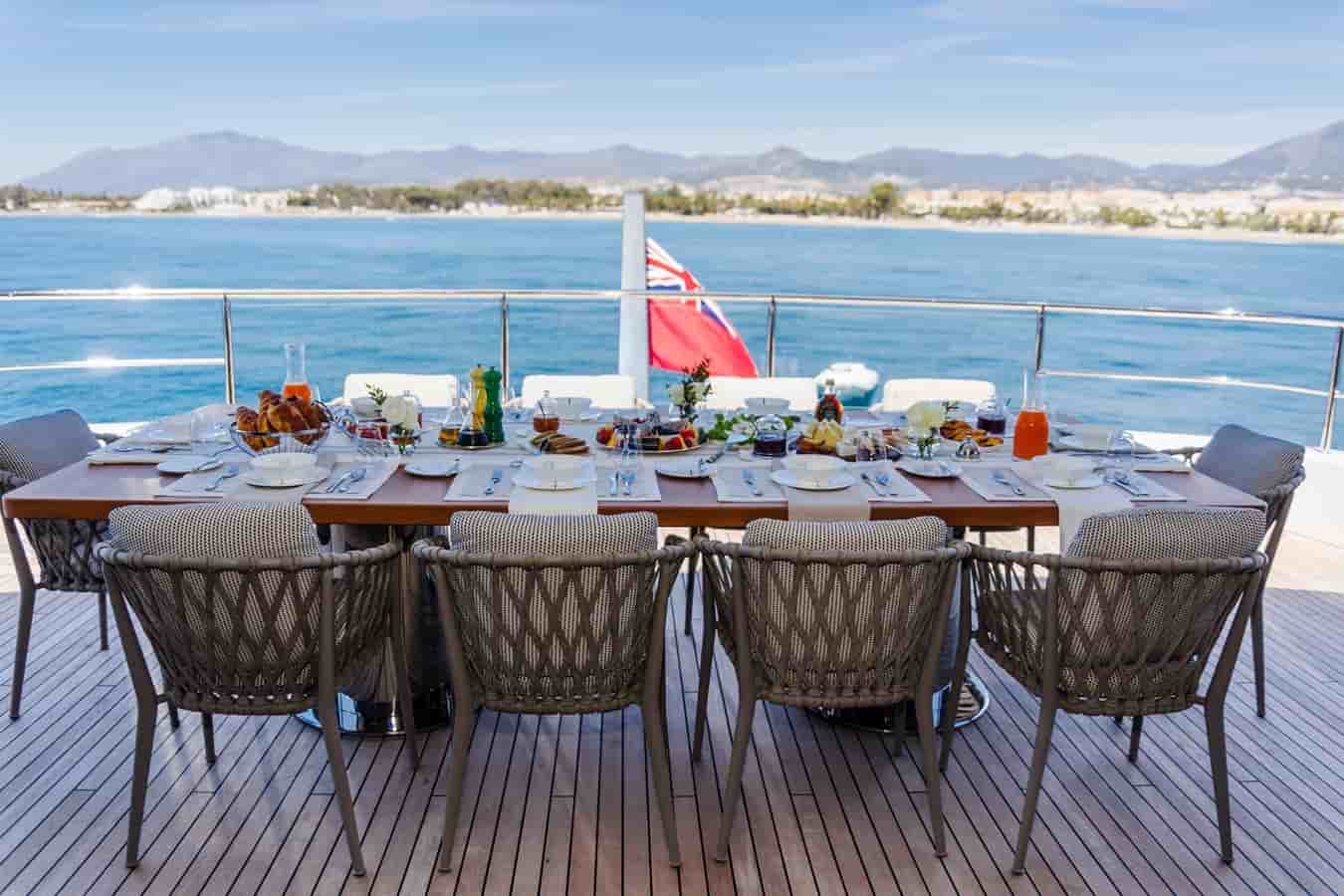 Benetti Oasis 40M - View 16