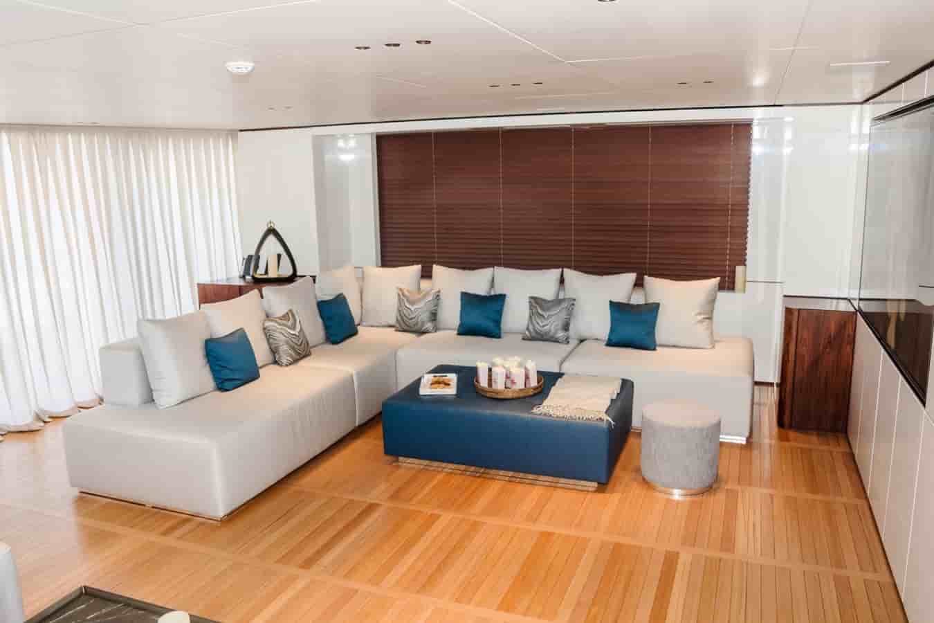 Benetti Oasis 40M - View 18