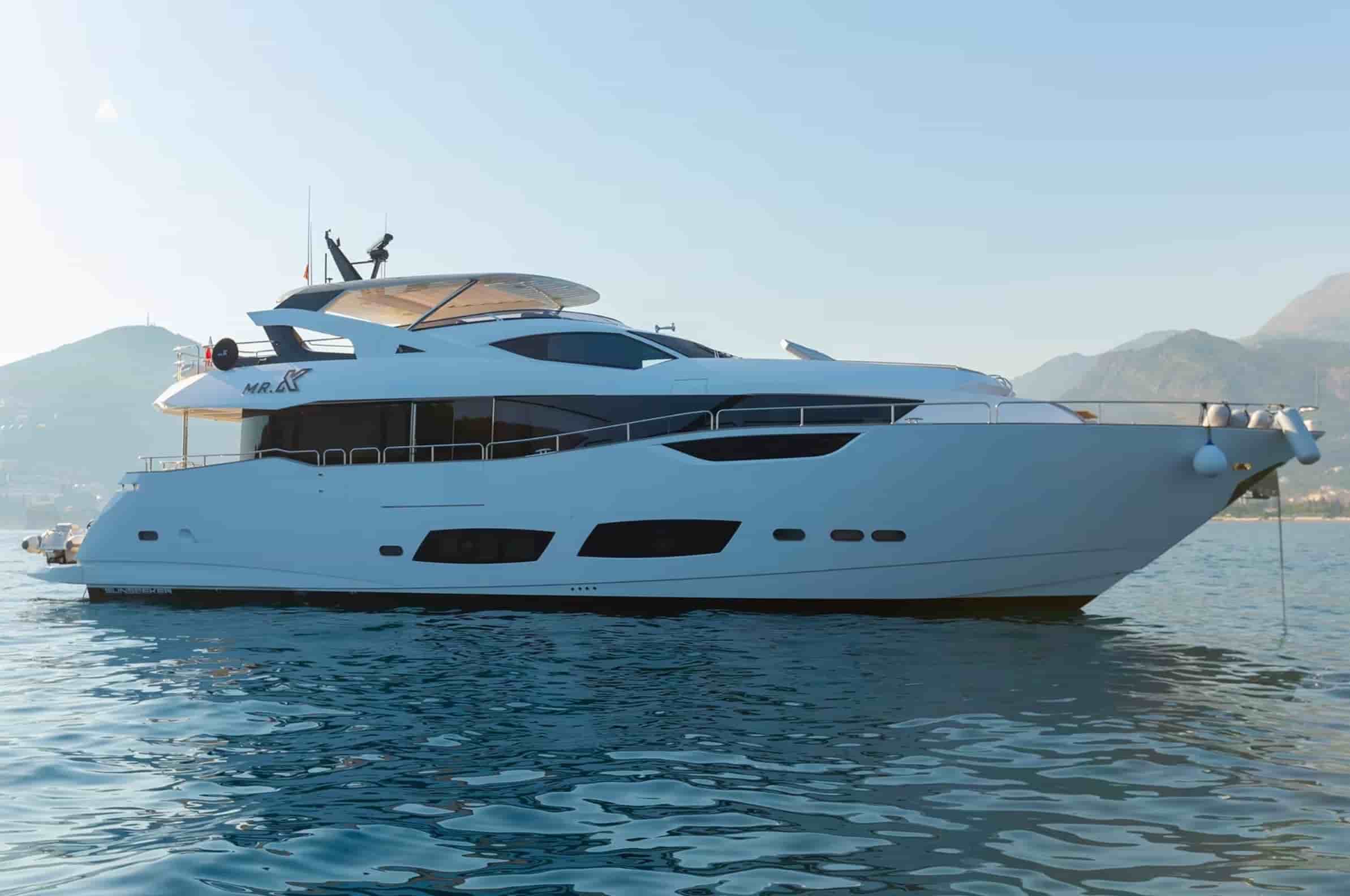 Sunseeker 95 Yacht - View 1