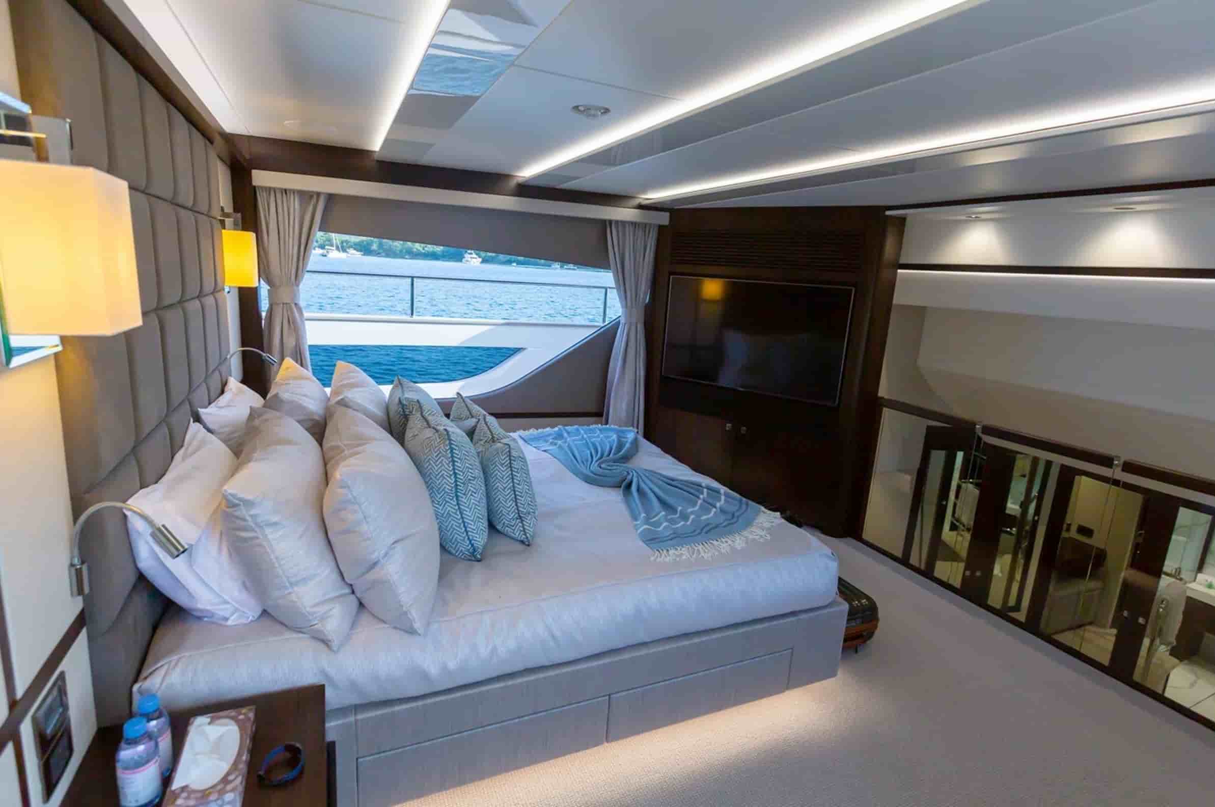 Sunseeker 95 Yacht - View 20