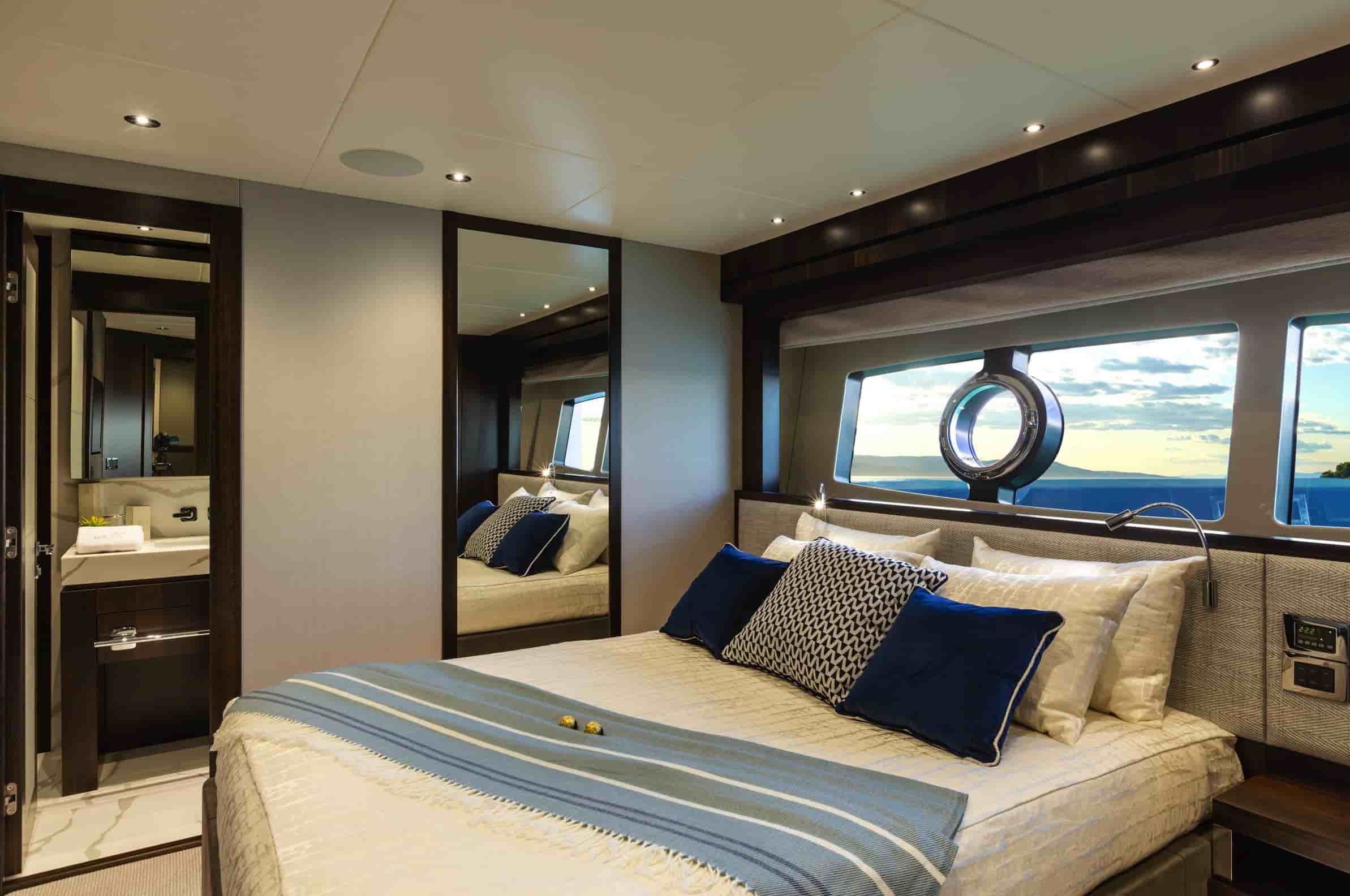 Sunseeker 95 Yacht - View 39