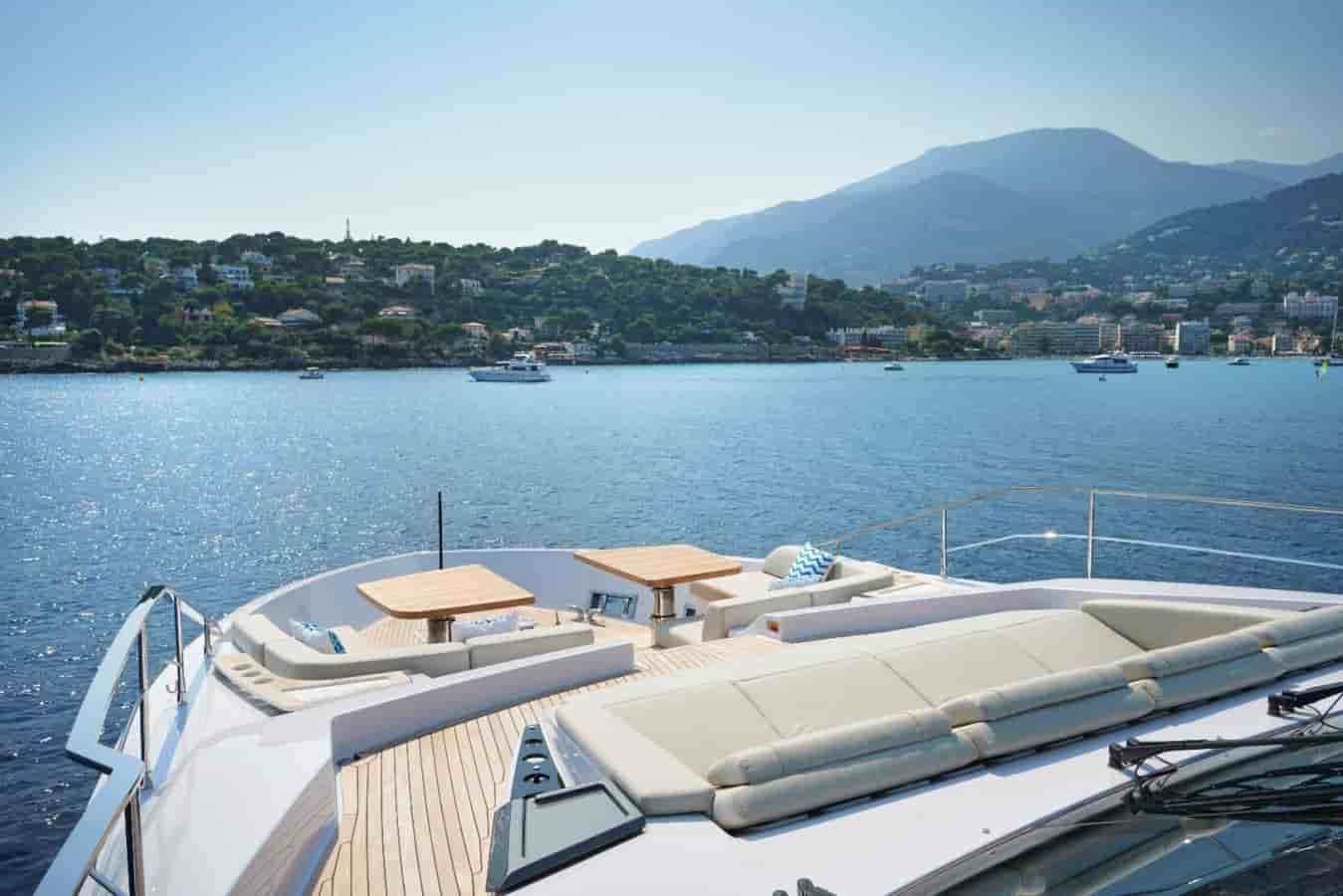 Ferretti 1000 - View 14