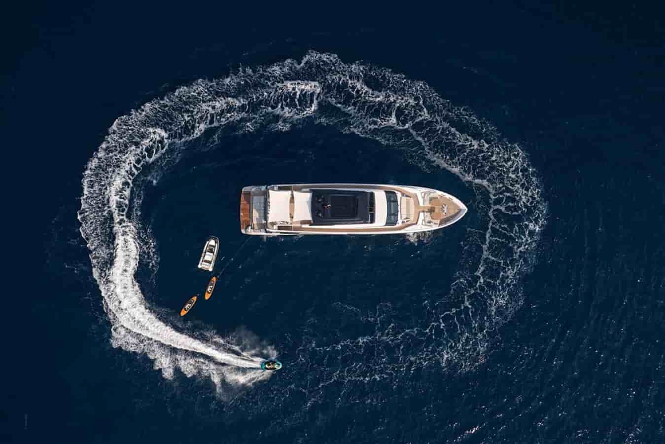 Ferretti 1000 - View 4