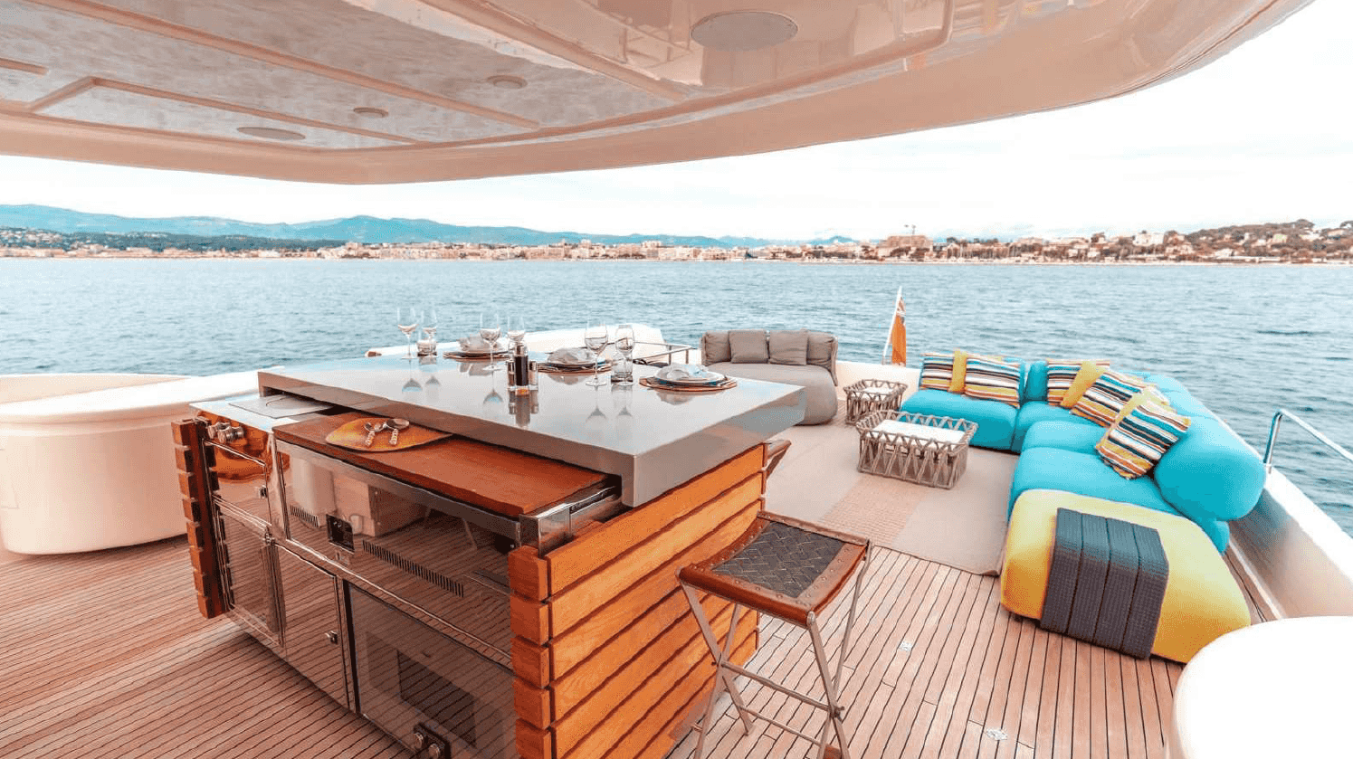 Custom Line Navetta 26 Crescendo - View 15
