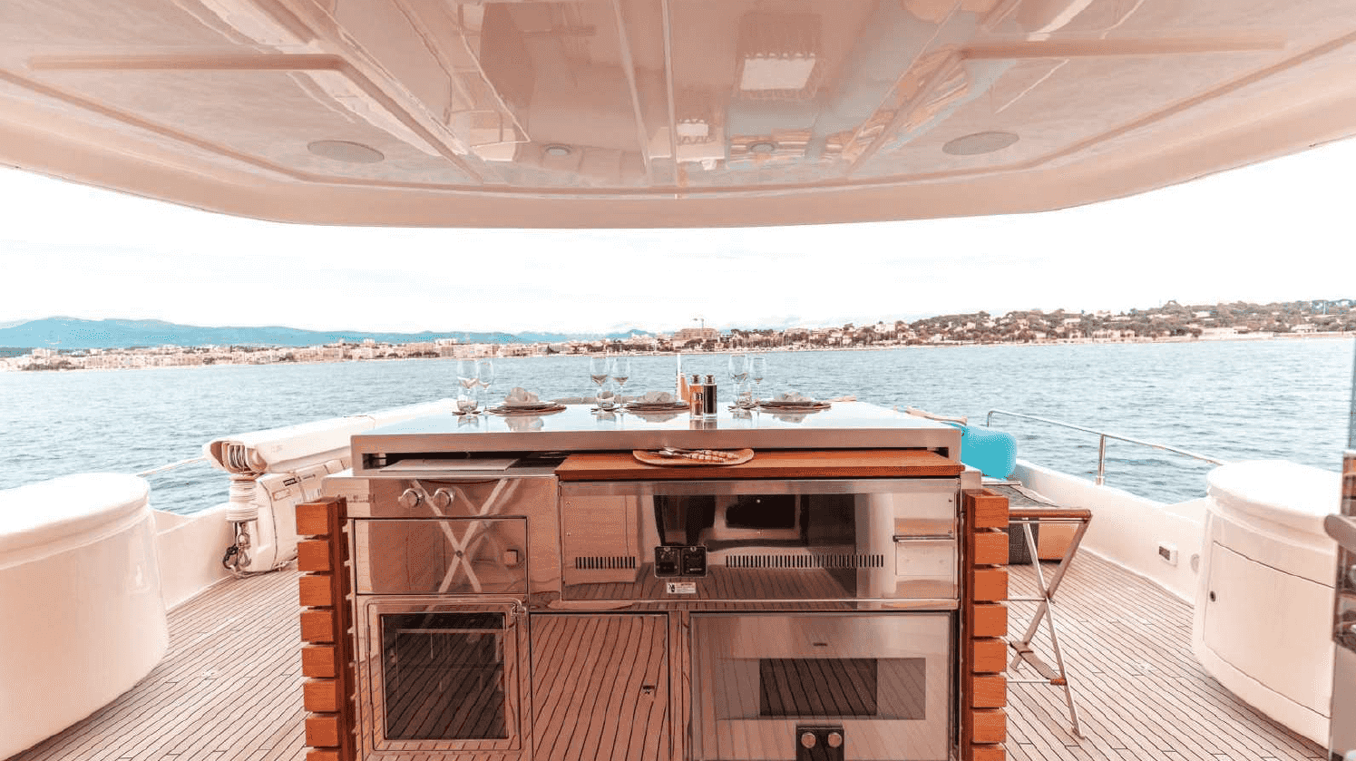 Custom Line Navetta 26 Crescendo - View 16