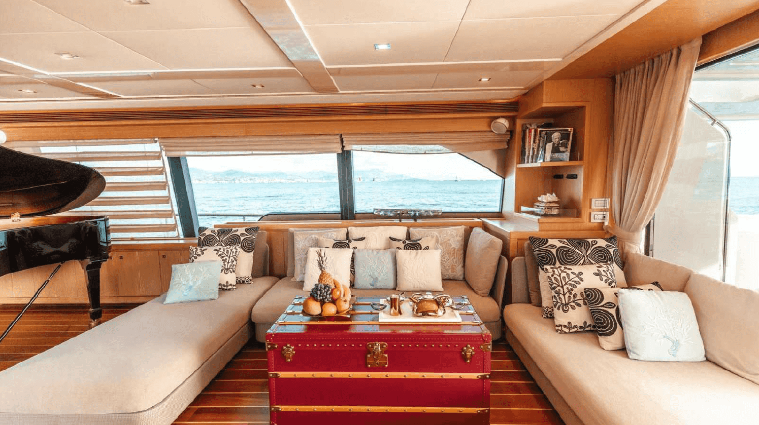 Custom Line Navetta 26 Crescendo - View 20