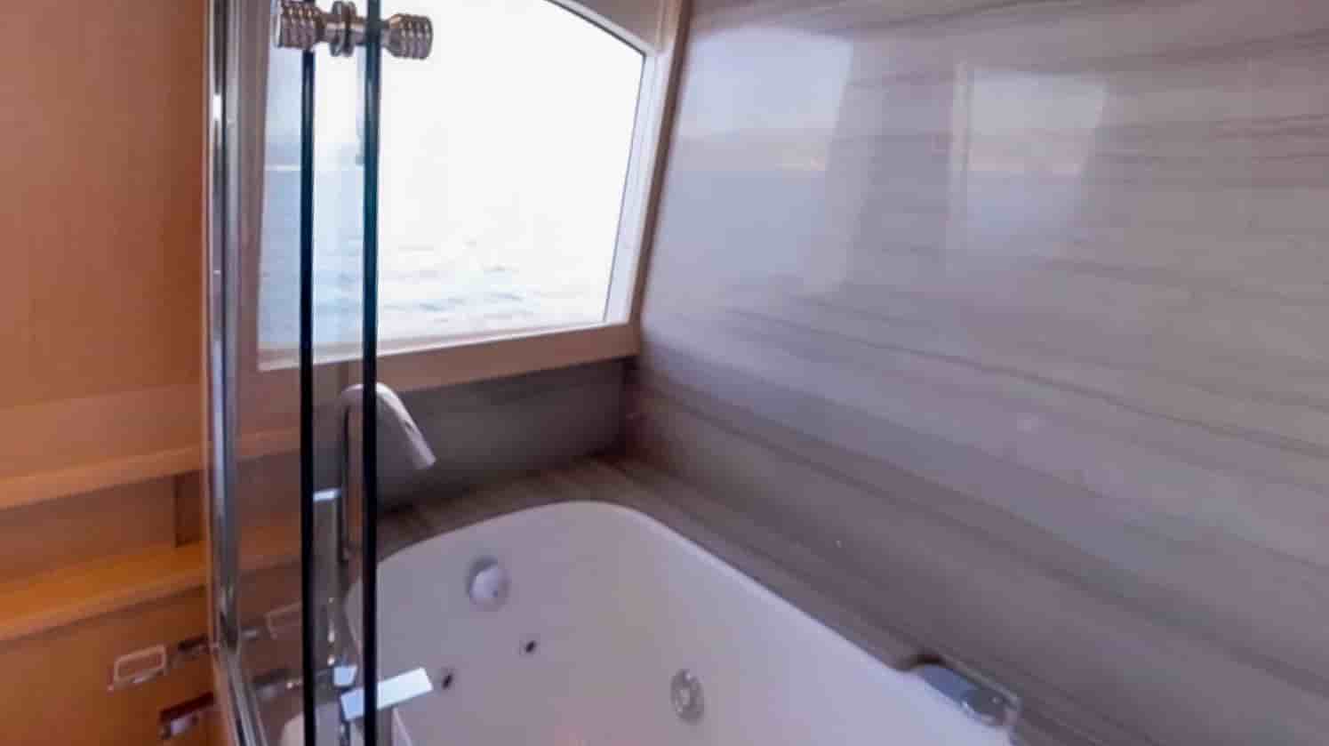 Custom Line Navetta 26 Crescendo - View 26