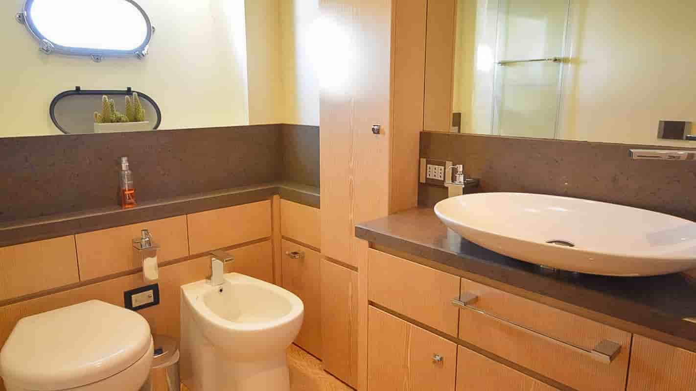 Custom Line Navetta 26 Crescendo - View 28