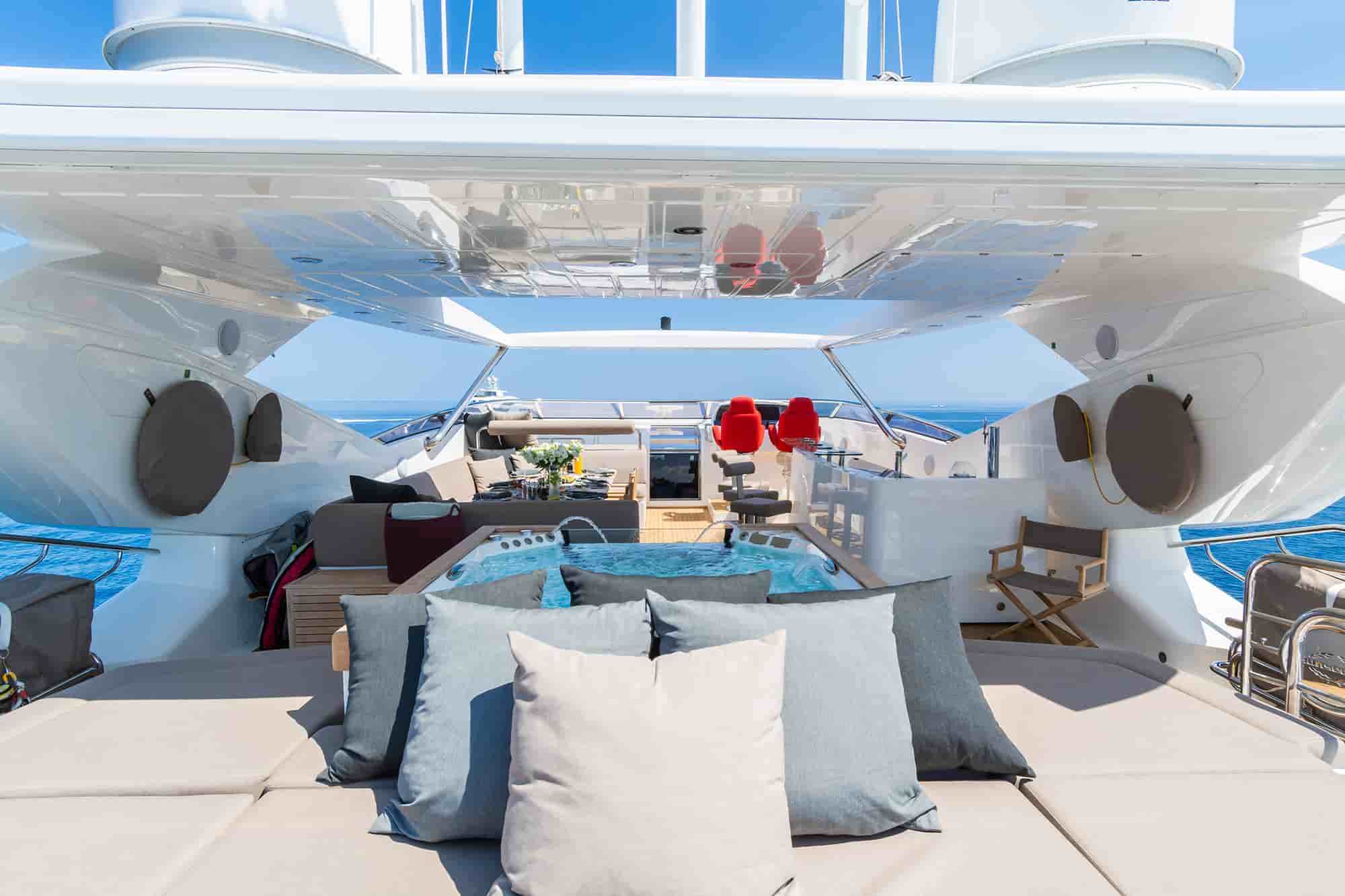 Sunseeker 115 Sport Yacht - View 26