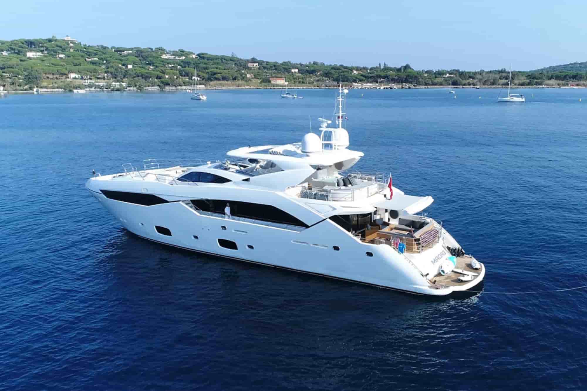 Sunseeker 115 Sport Yacht - View 3