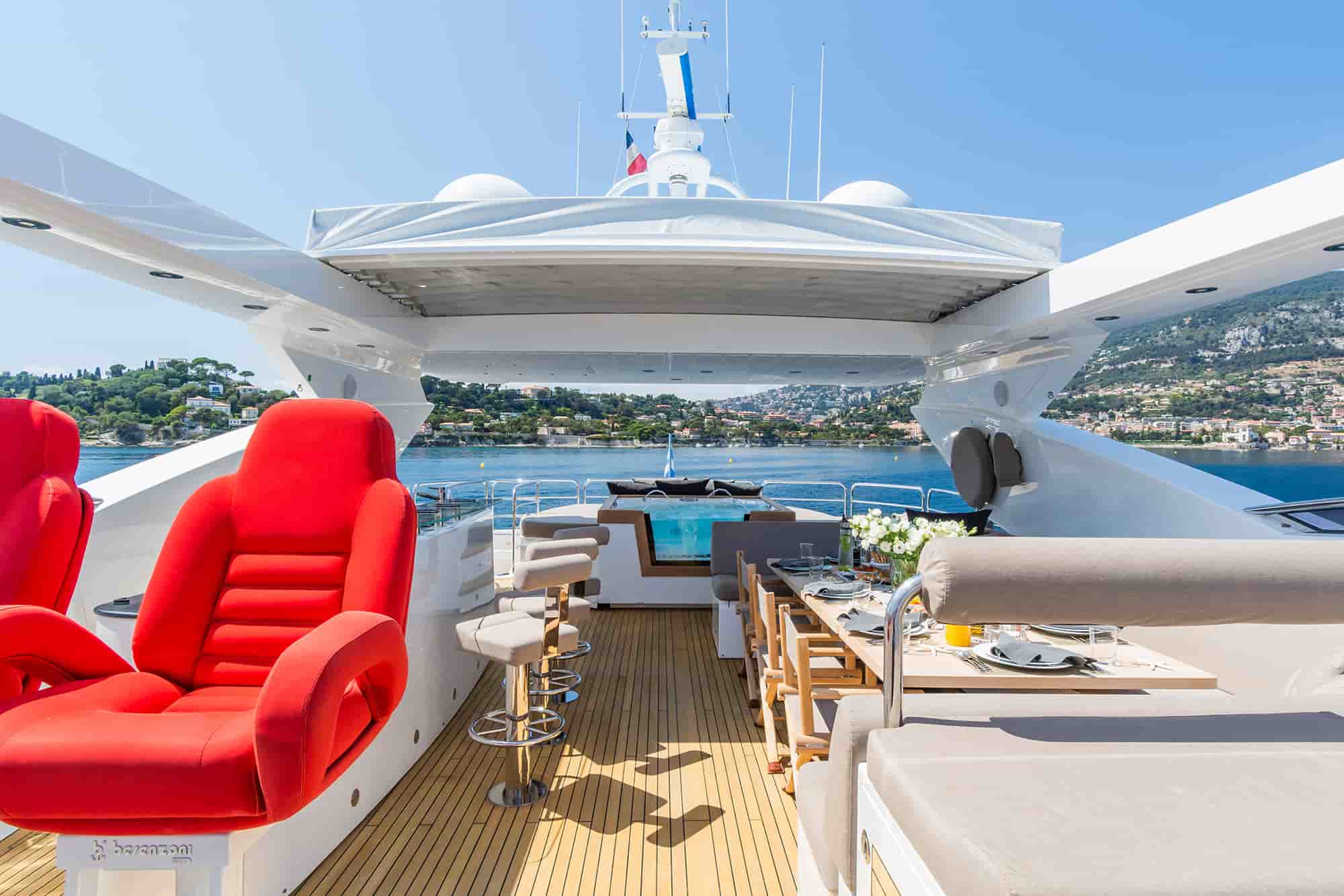 Sunseeker 115 Sport Yacht - View 31