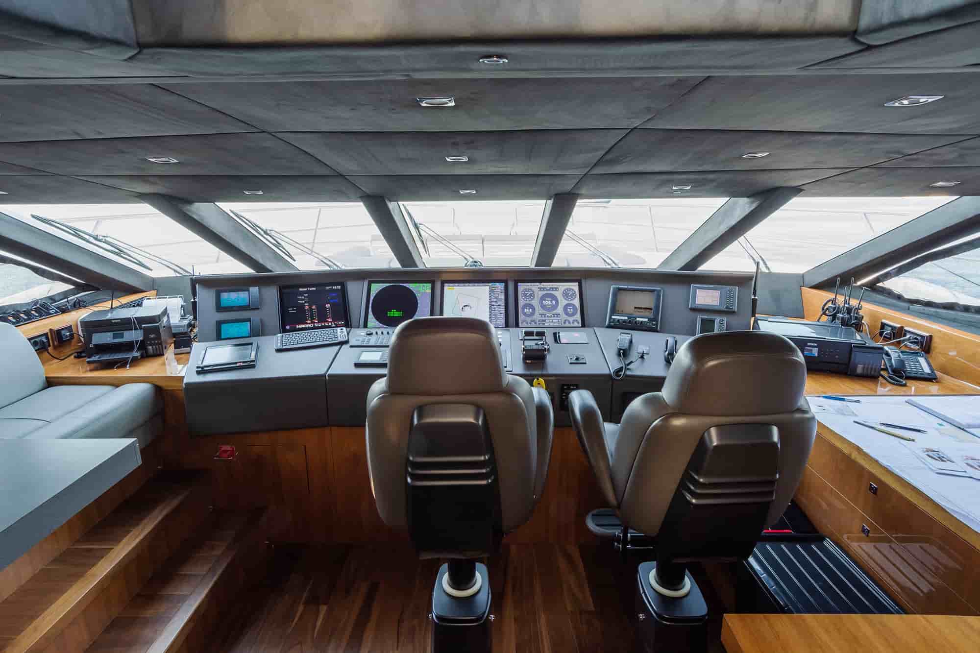 Sunseeker 115 Sport Yacht - View 32