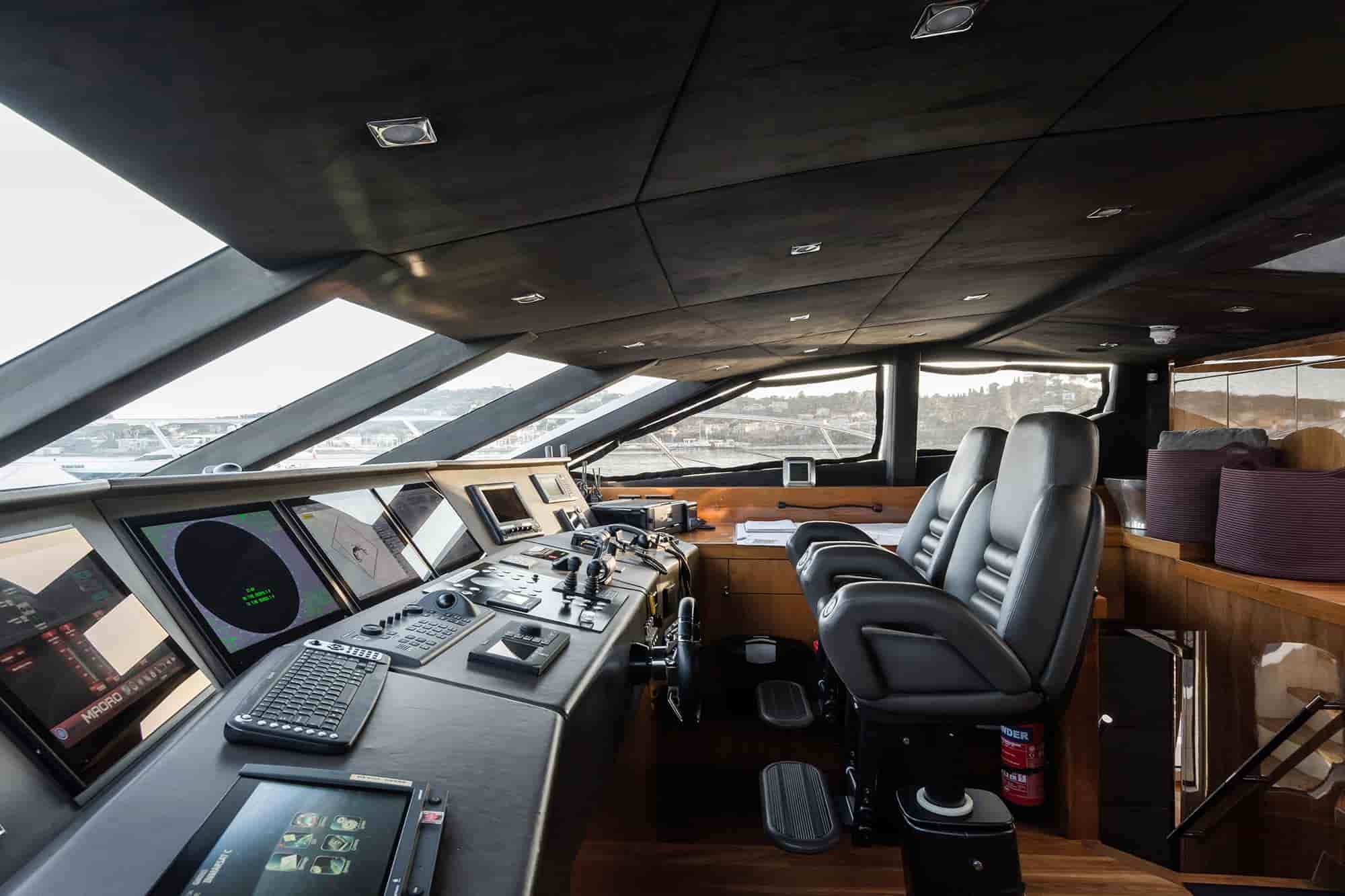 Sunseeker 115 Sport Yacht - View 34