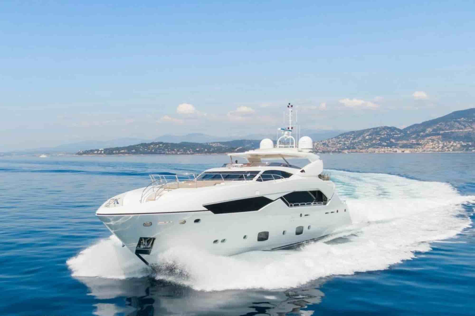 Sunseeker 115 Sport Yacht - View 5