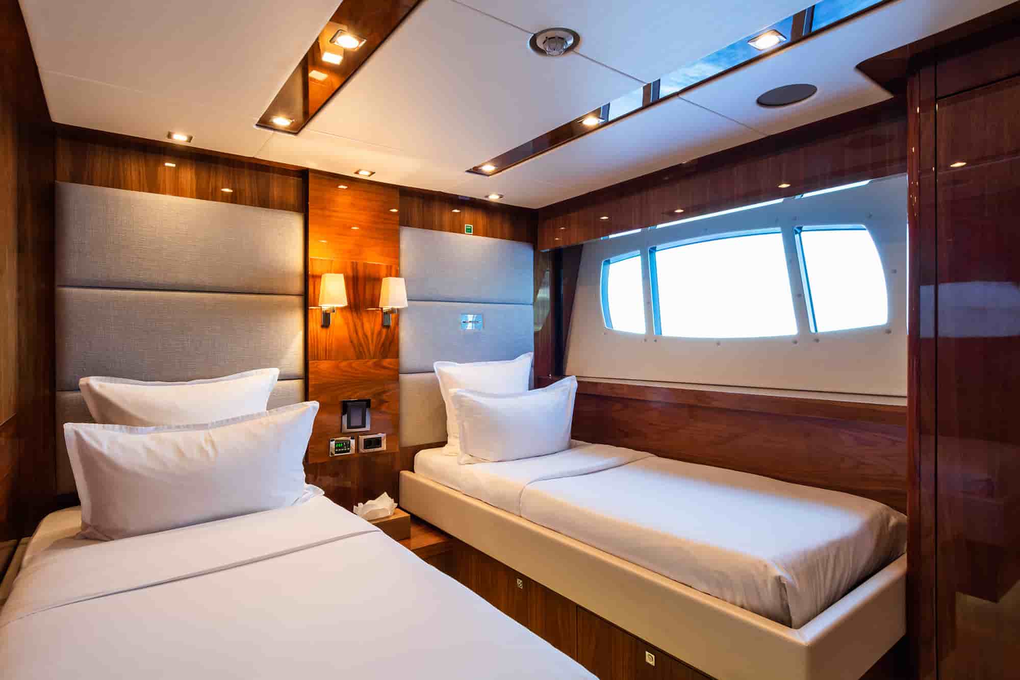 Sunseeker 115 Sport Yacht - View 55