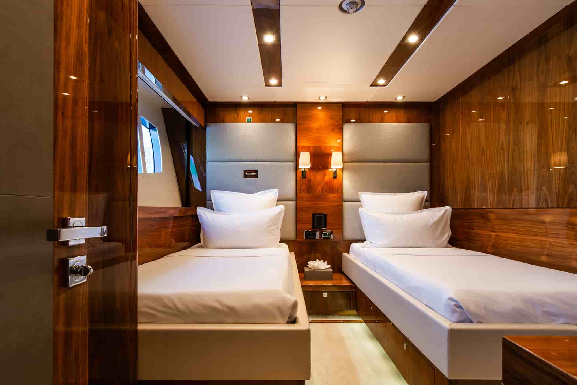 Sunseeker 115 Sport Yacht - View 57