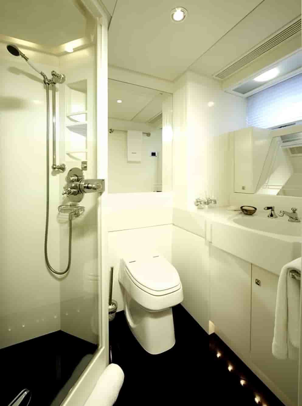 Royal Huisman 112 Sloop - View 38